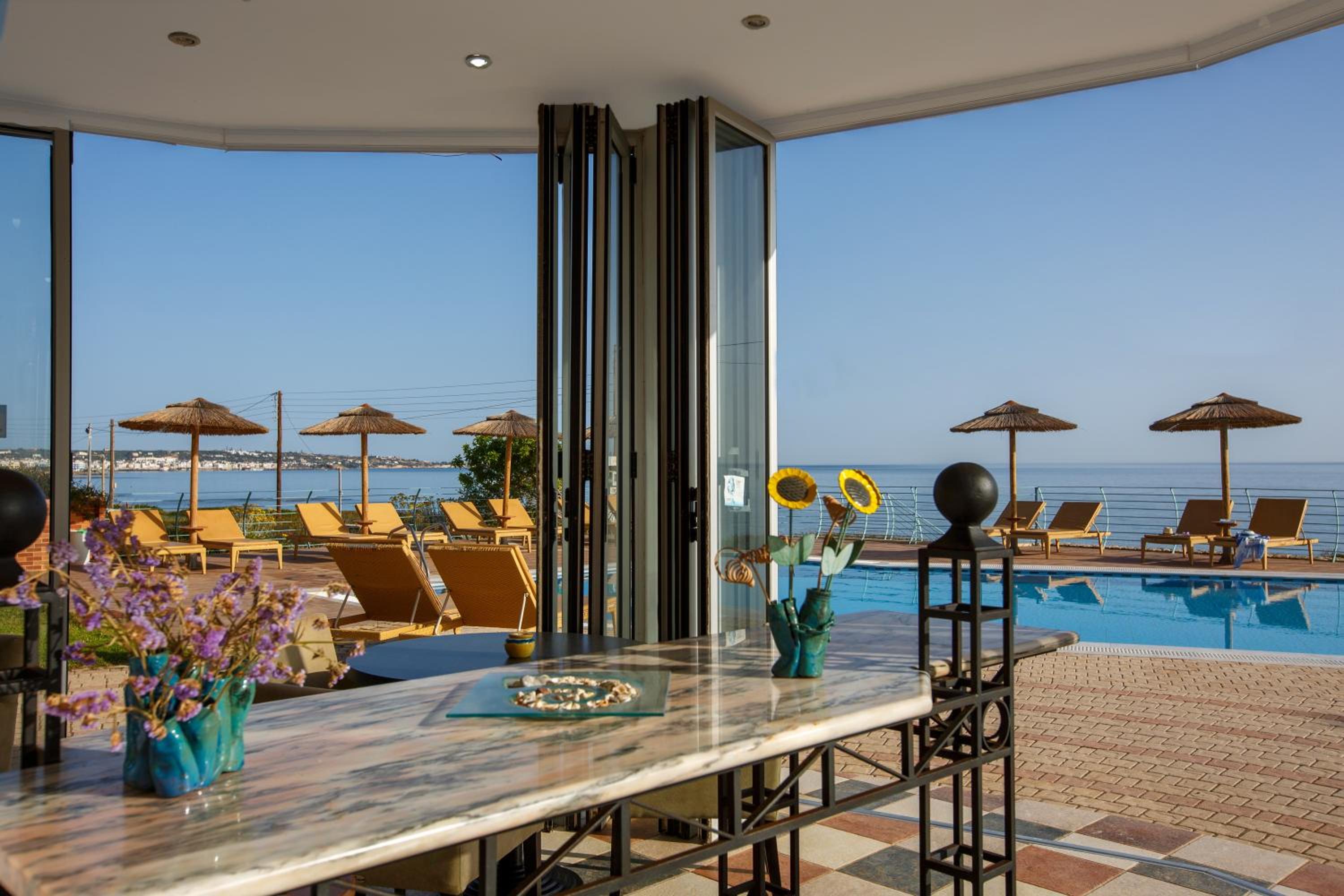 Romantica Beach