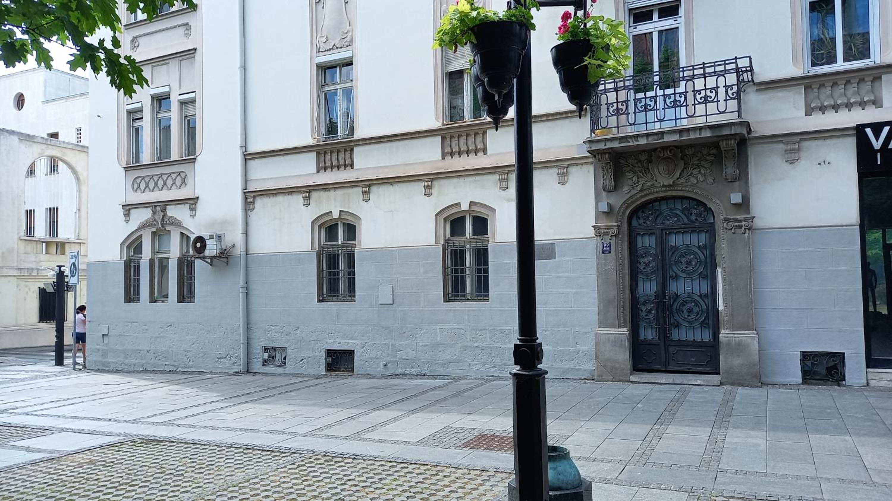 Fortress 1: Quiet, Lux 50m2 , apartment in the pedestrian zone view 4
