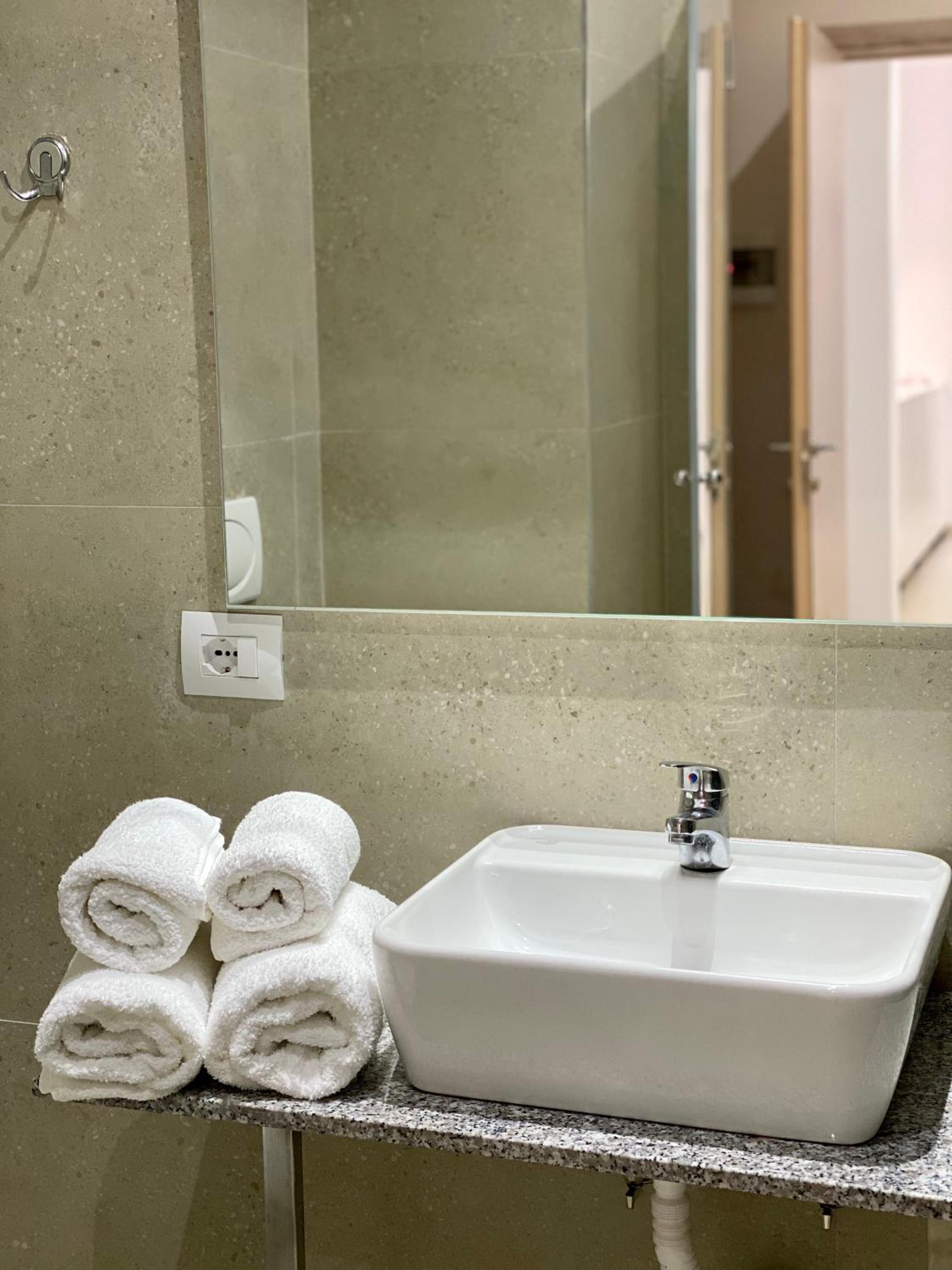 Violet's Boutique Apartments