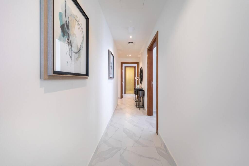 Millennium Binghatti, Business Bay - Mint Stay