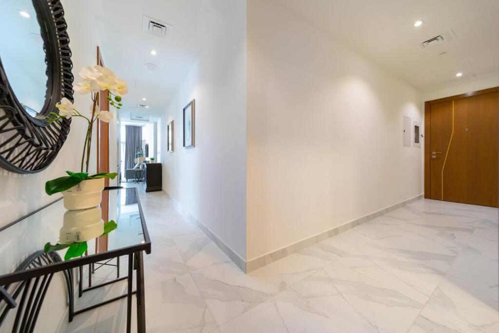 Millennium Binghatti, Business Bay - Mint Stay
