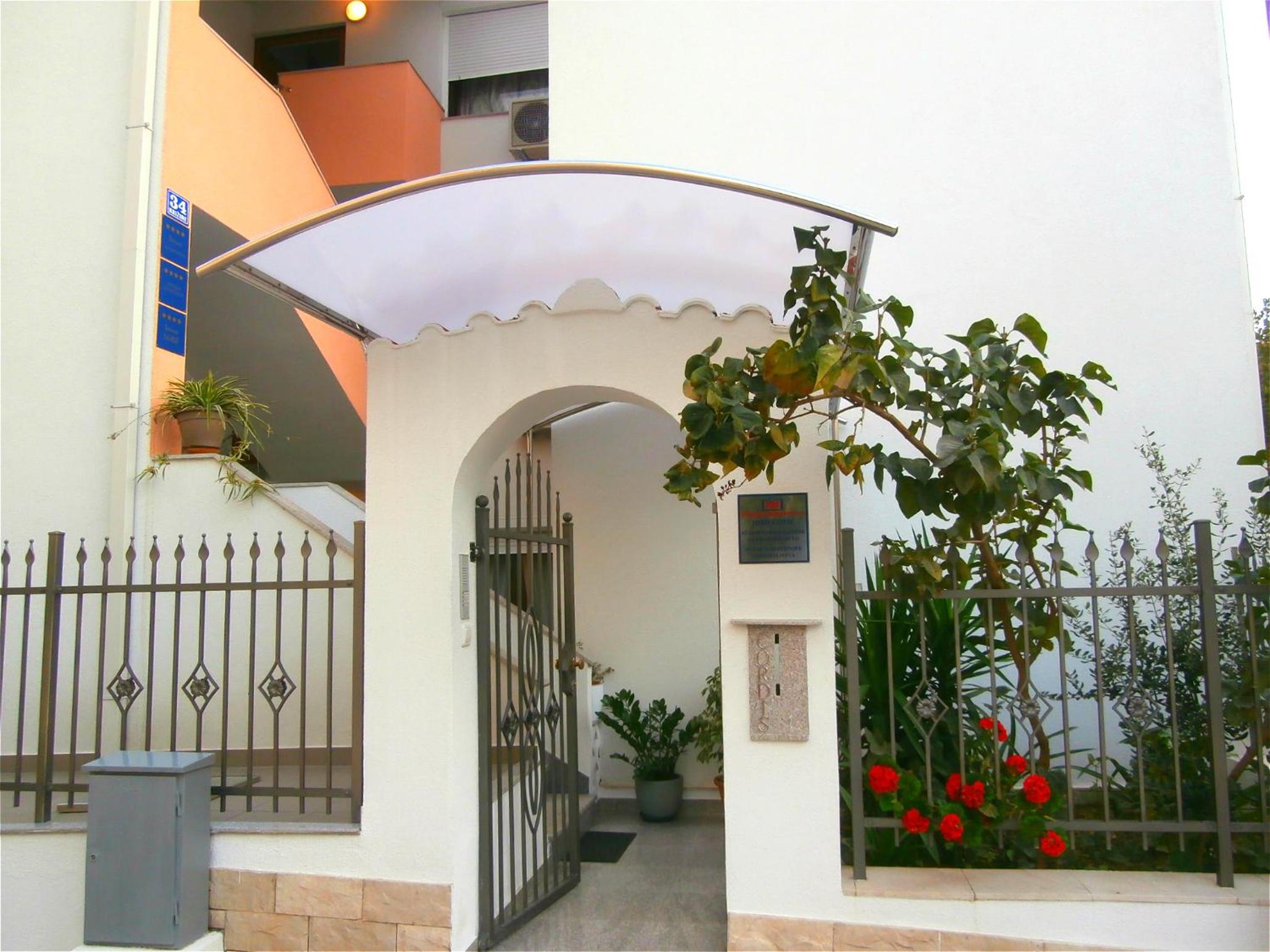 Apartments Cordis