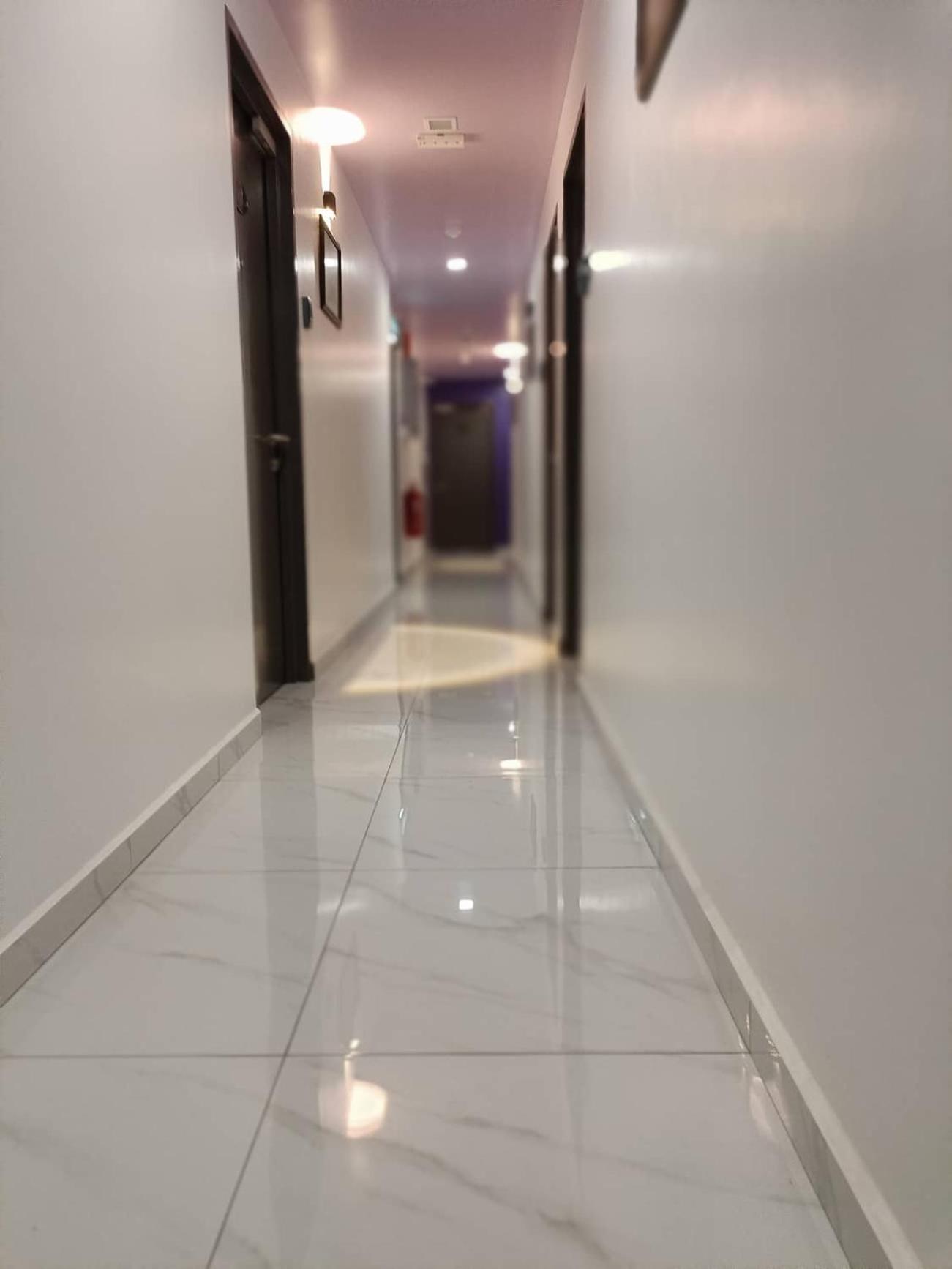 HOTEL Benut photo 2