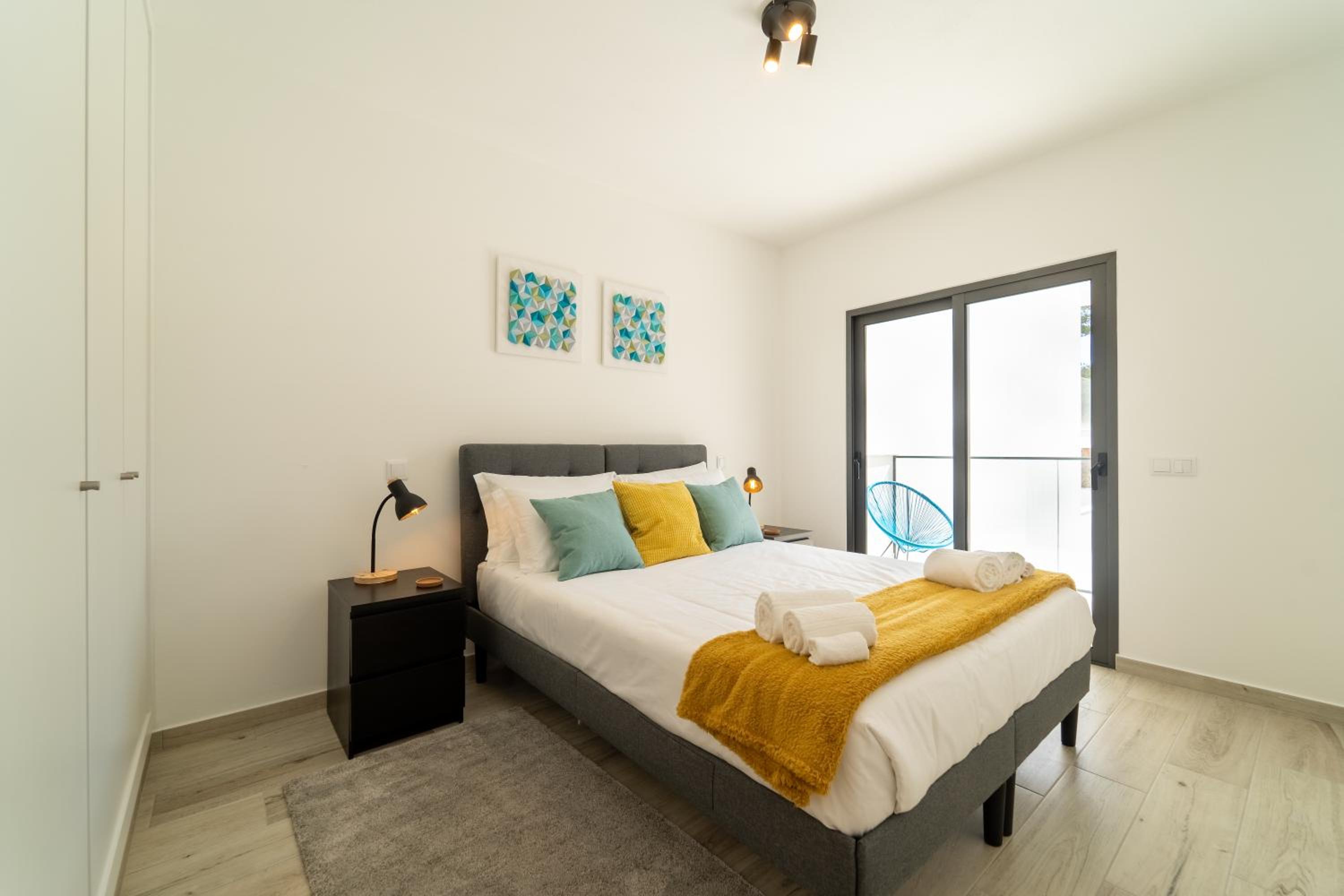 A TARAMBOLA - Walking distance to Monte Clerigo and Amoreira beaches view 4