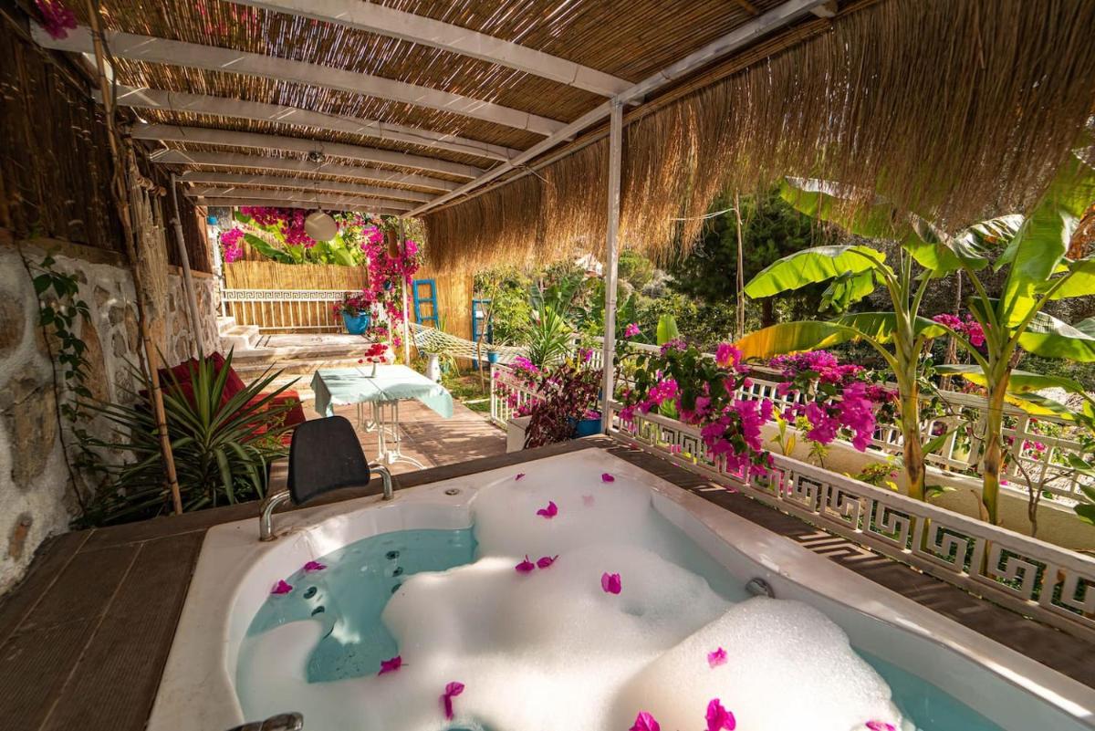 Jacuzzi