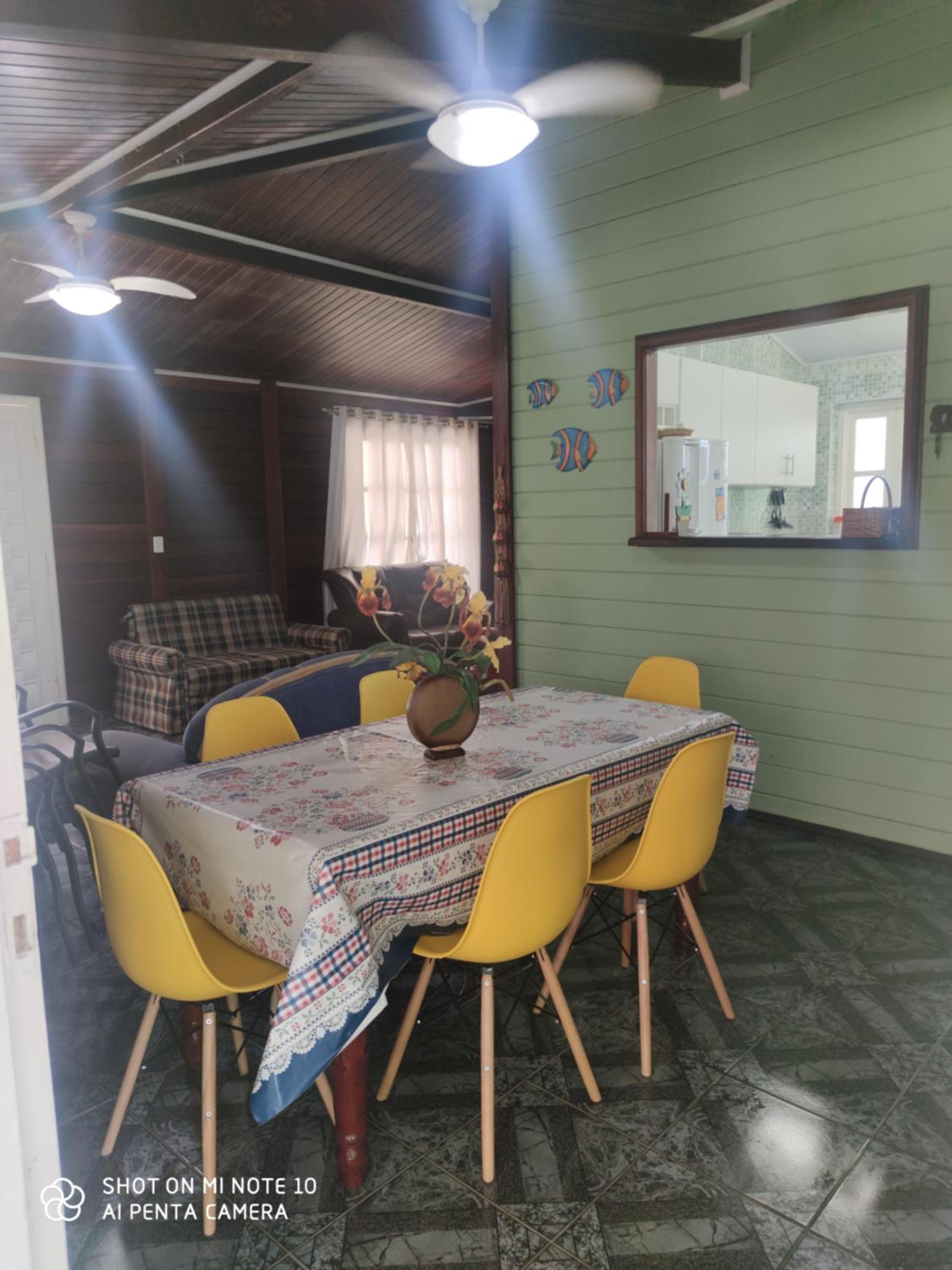 Casa com Piscina Morada da Praia