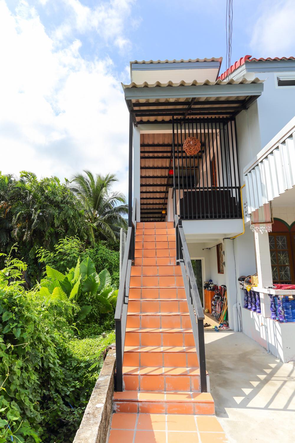 Bangtao Guest House