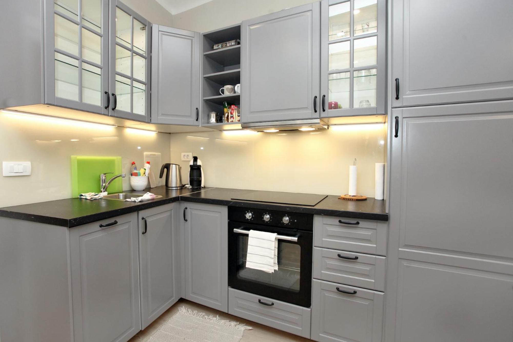Pristine One-Bedroom Apartment in Piran IRED view 4