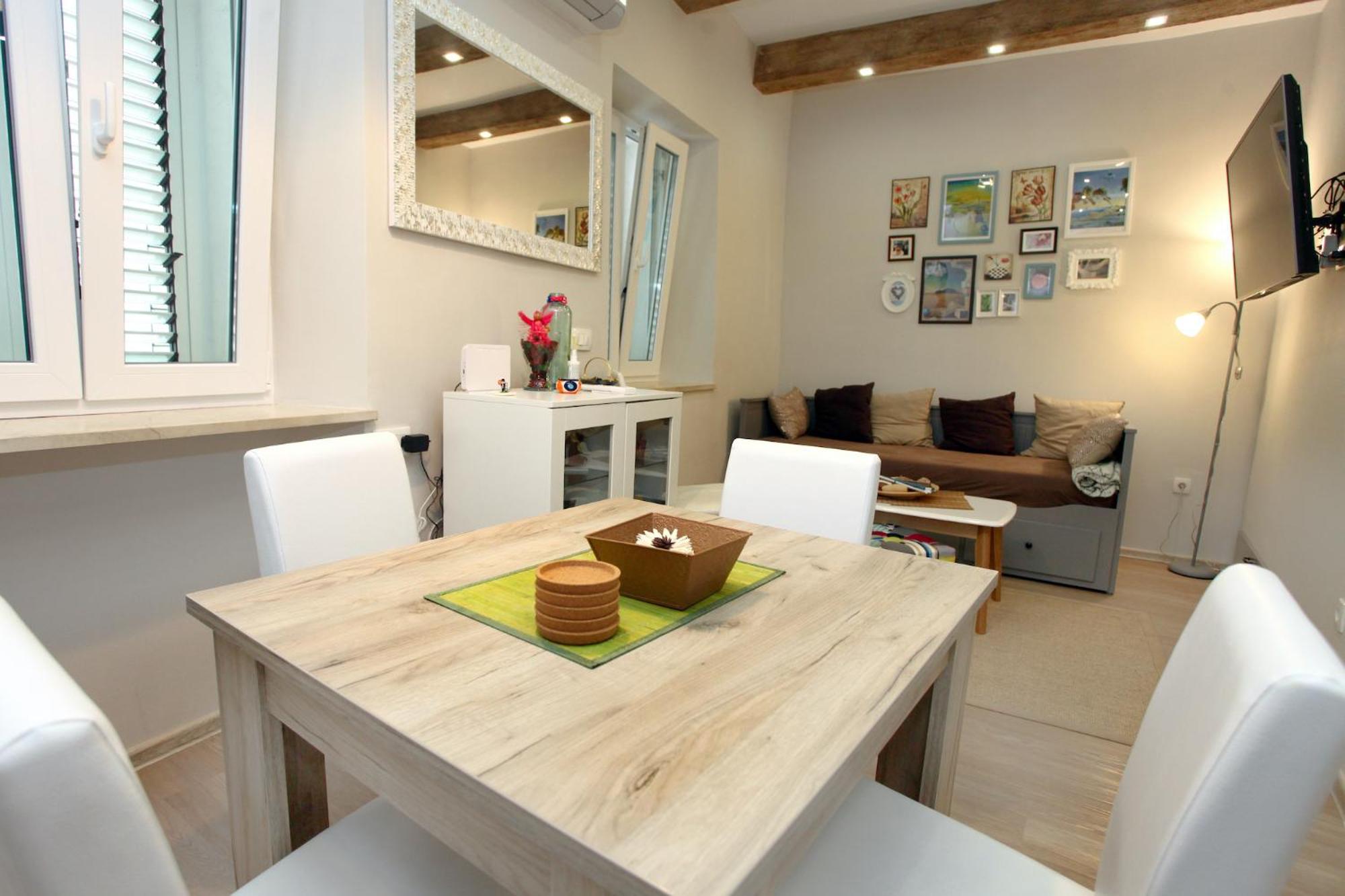 Pristine One-Bedroom Apartment in Piran IRED view 3