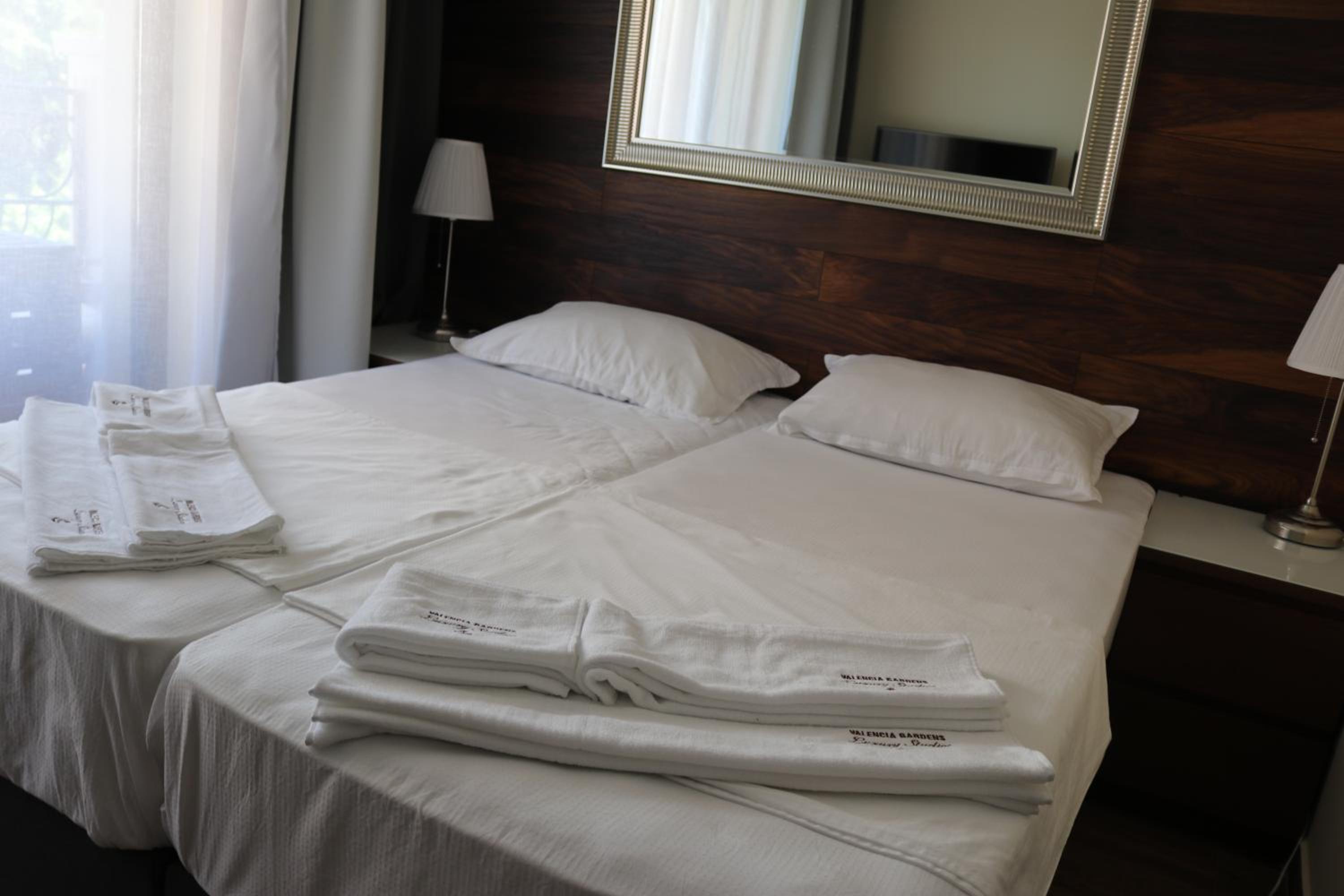 Valencia Gardens Luxury Studios