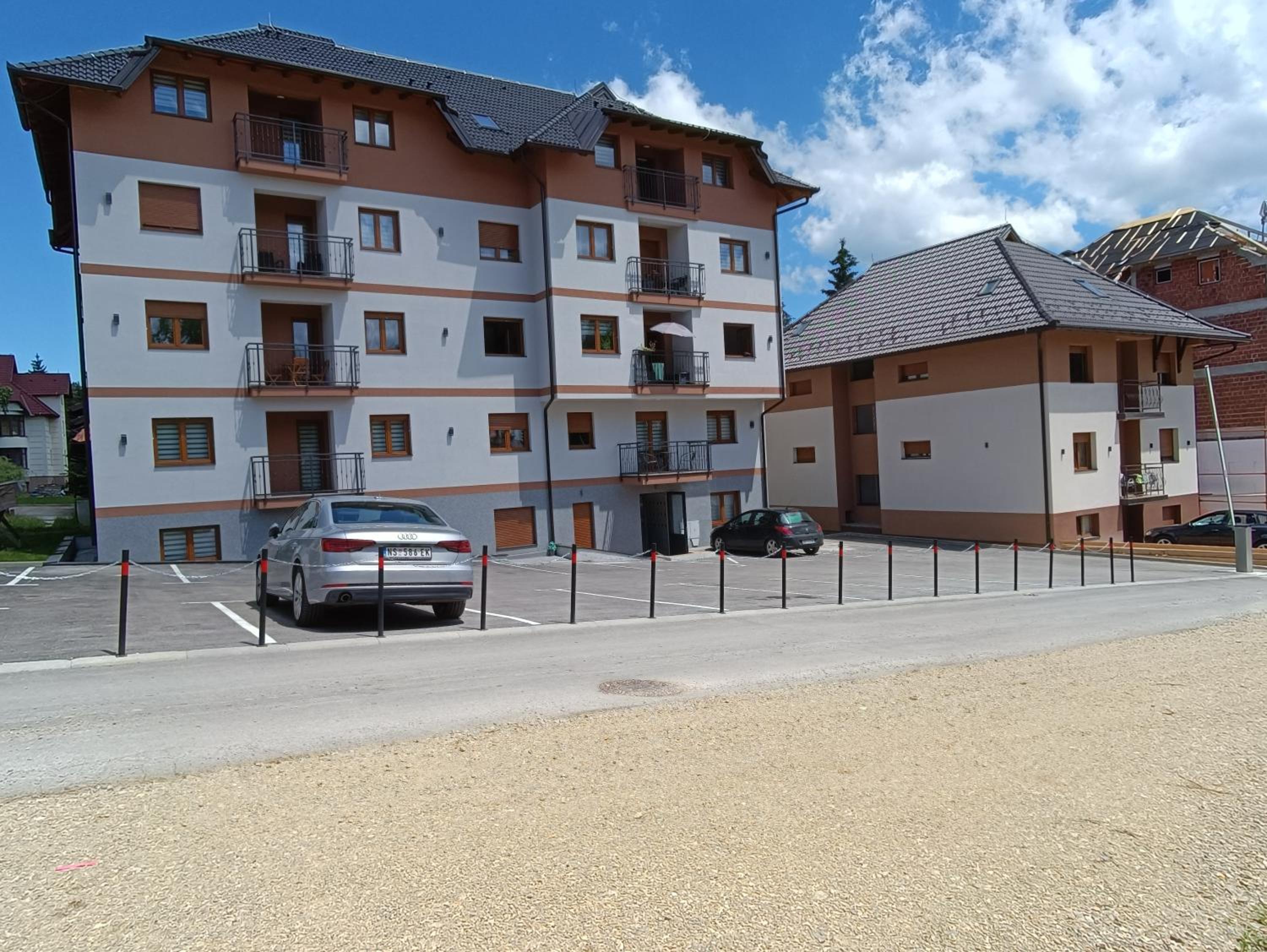 Photo 16