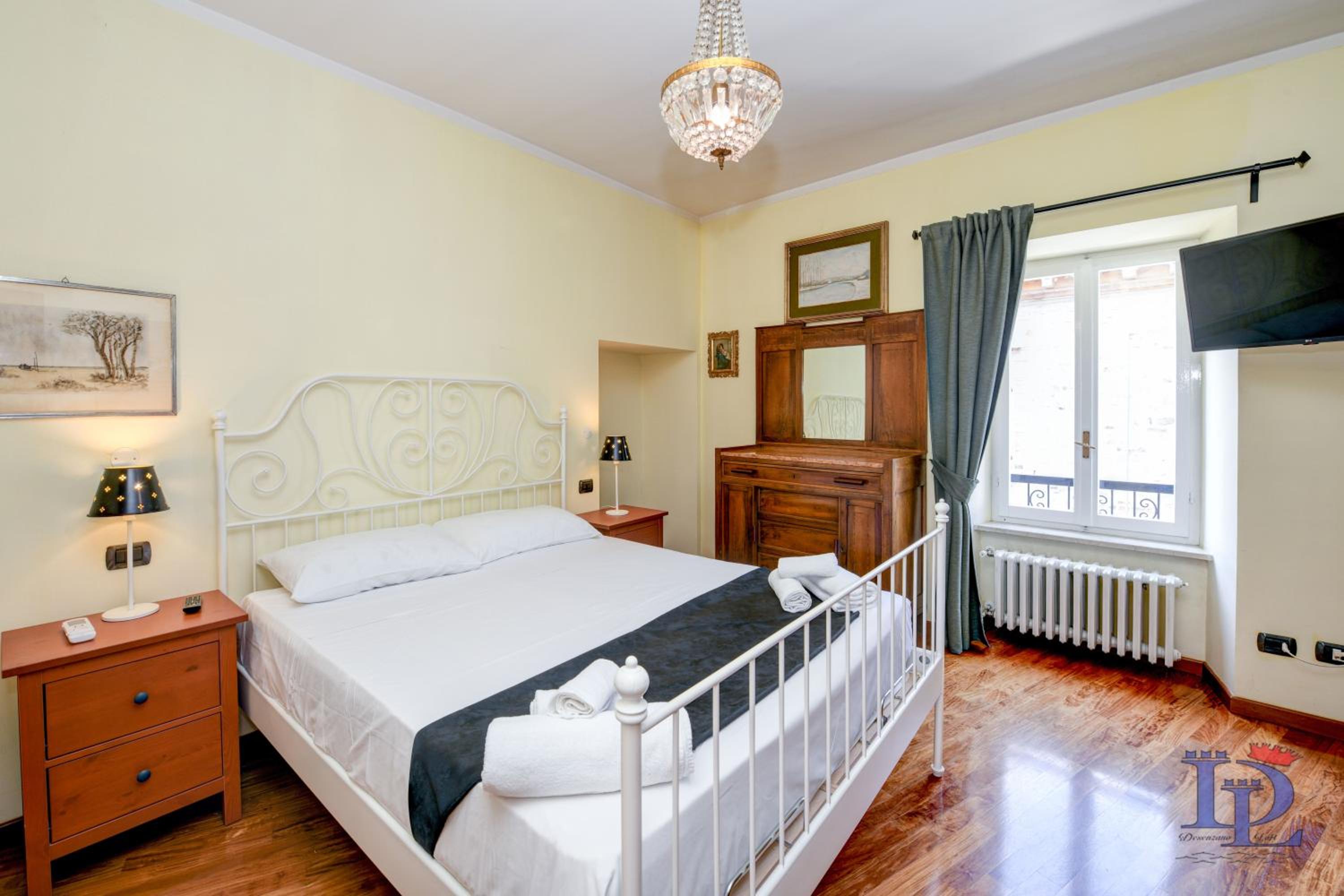 Sirmione Vacations - DesenzanoLoft Queen Of Sirmione castle view - Property Image 31