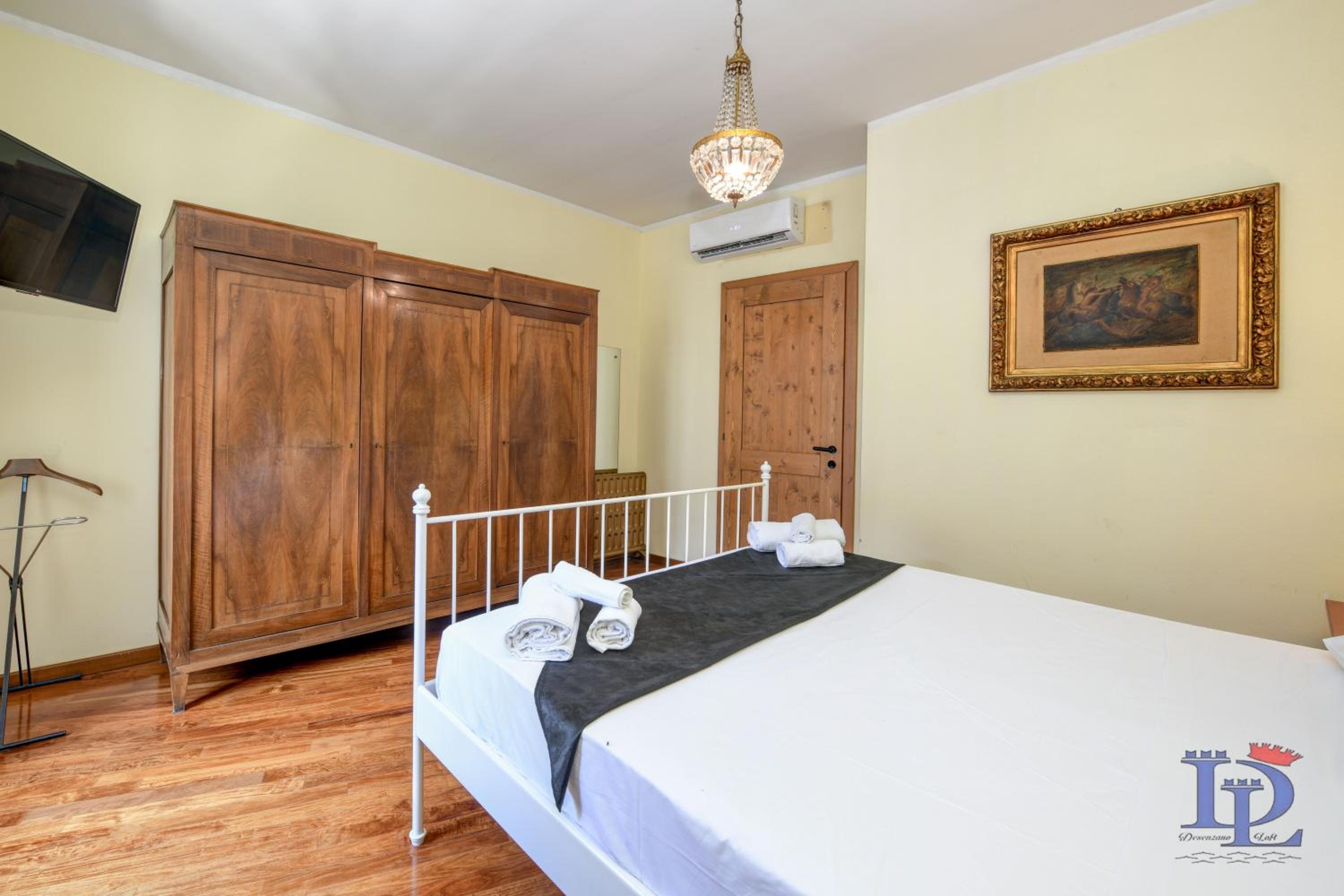 Sirmione Vacations - DesenzanoLoft Queen Of Sirmione castle view - Property Image 32
