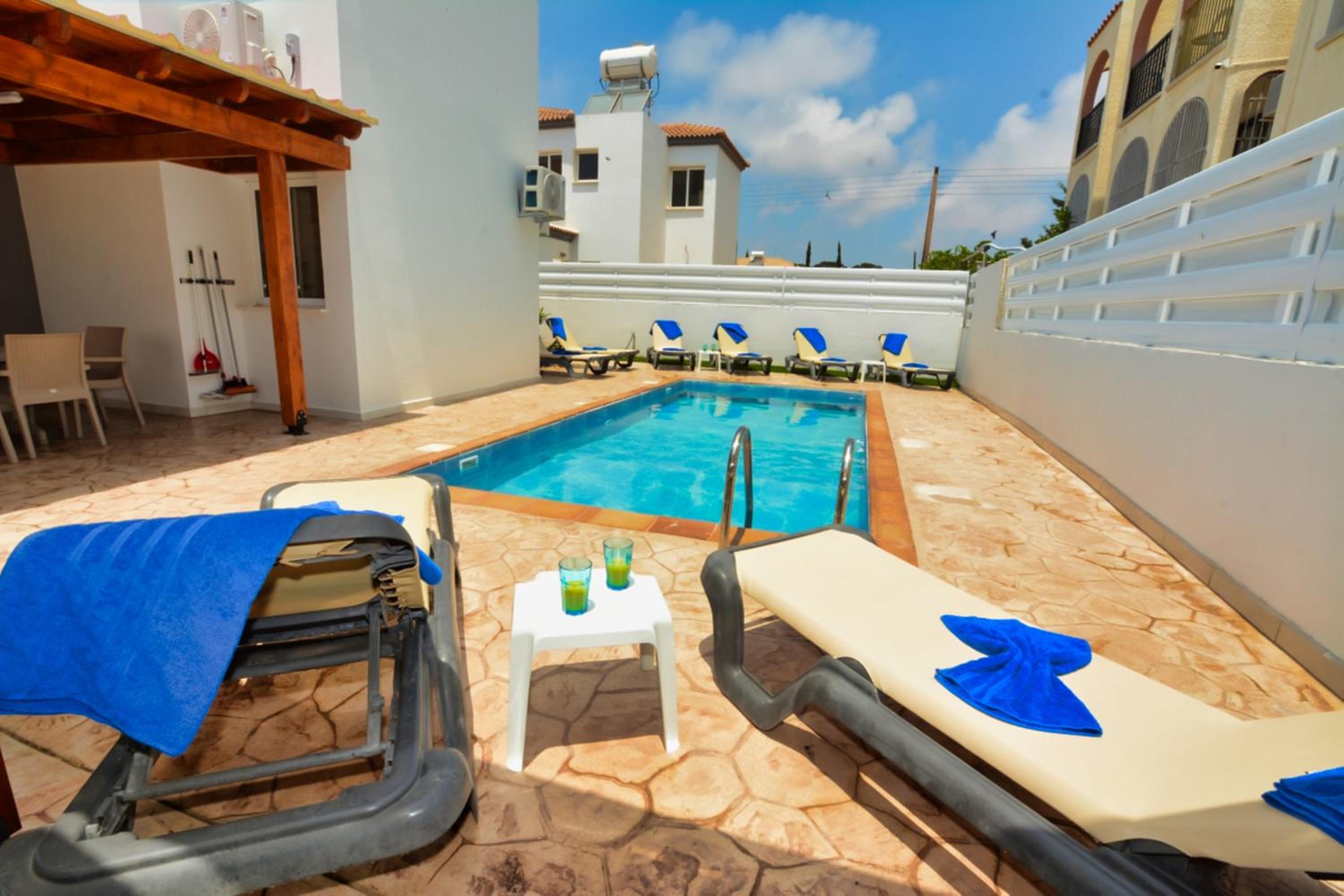 Nissi Villa Sotia view 3