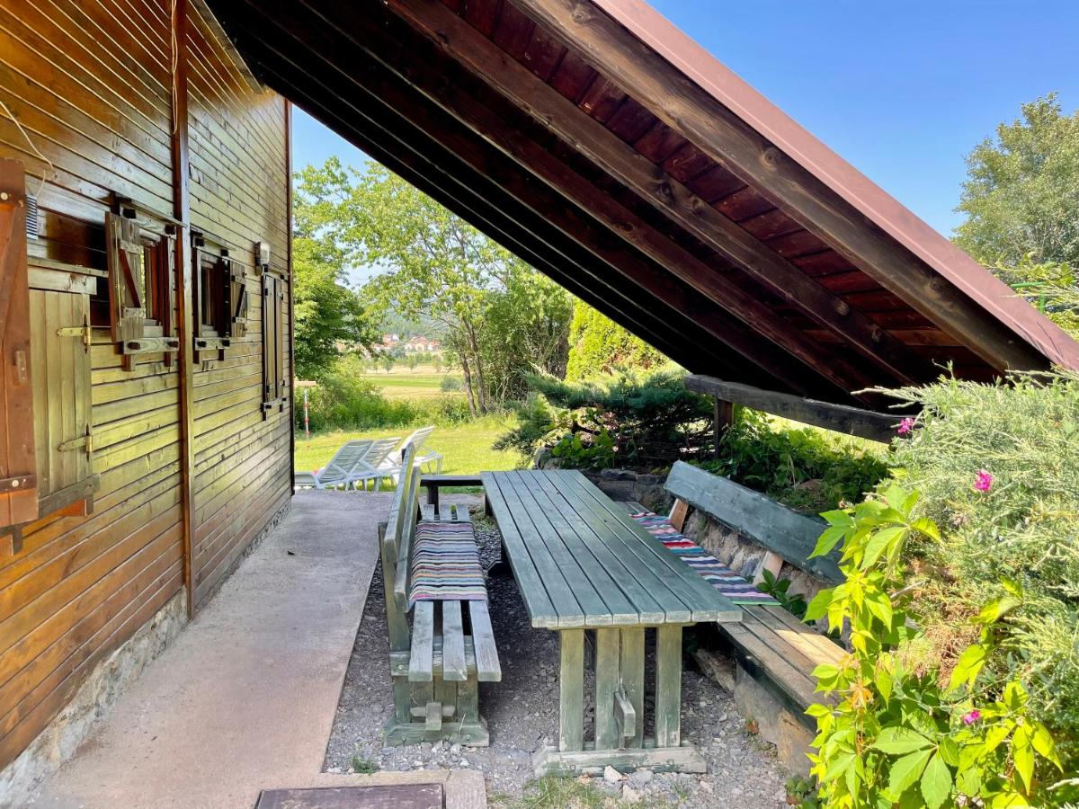 WoodenHouse with two Apartments view 2