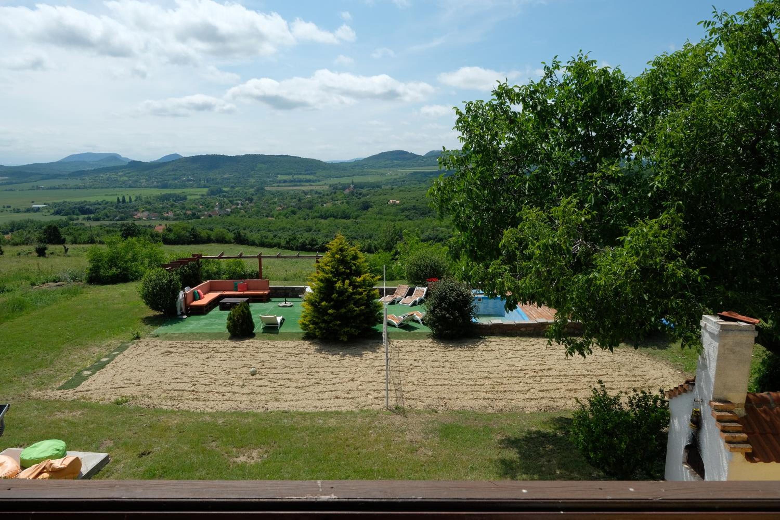 Photo 42