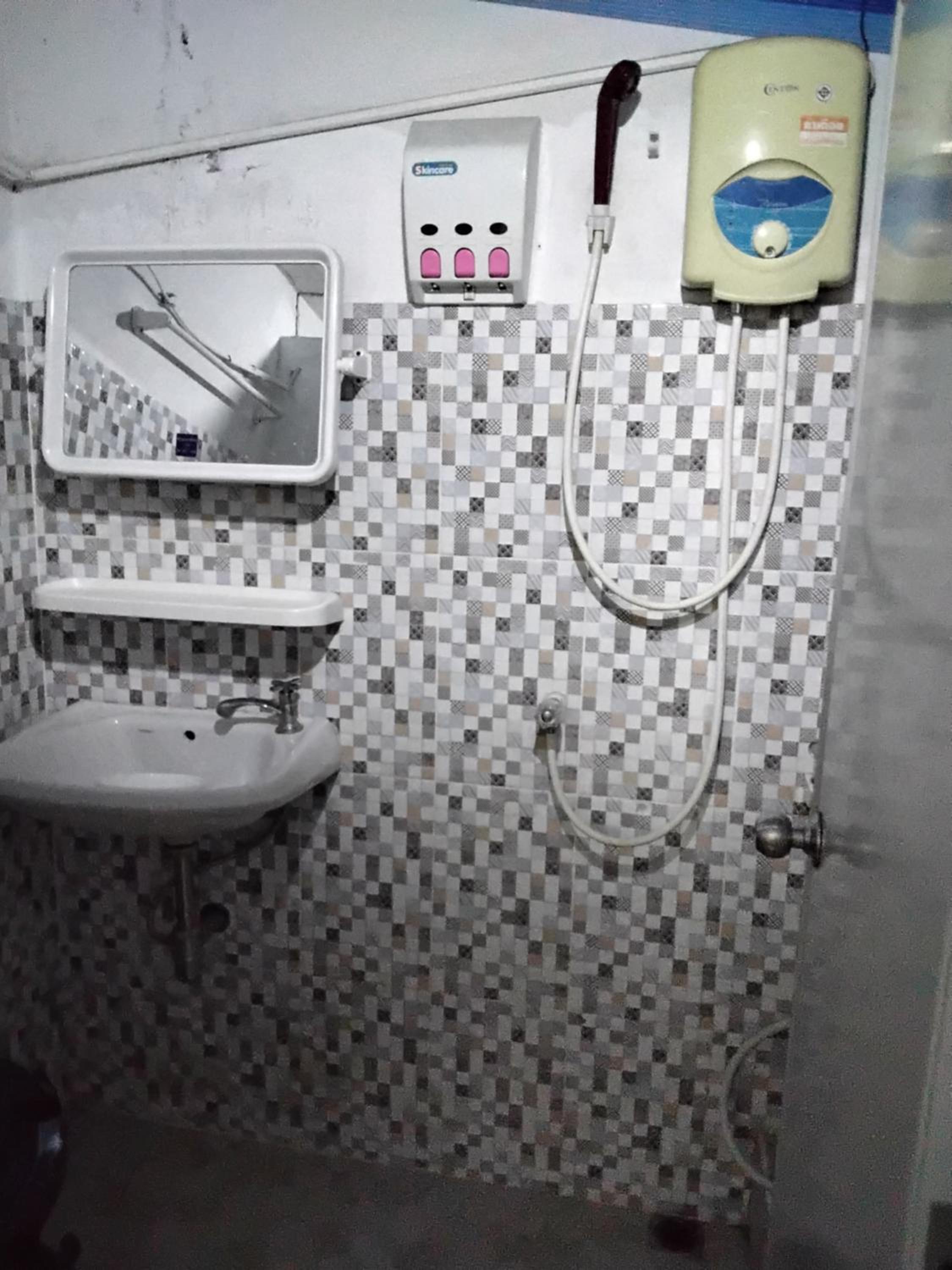 Danee Hostel
