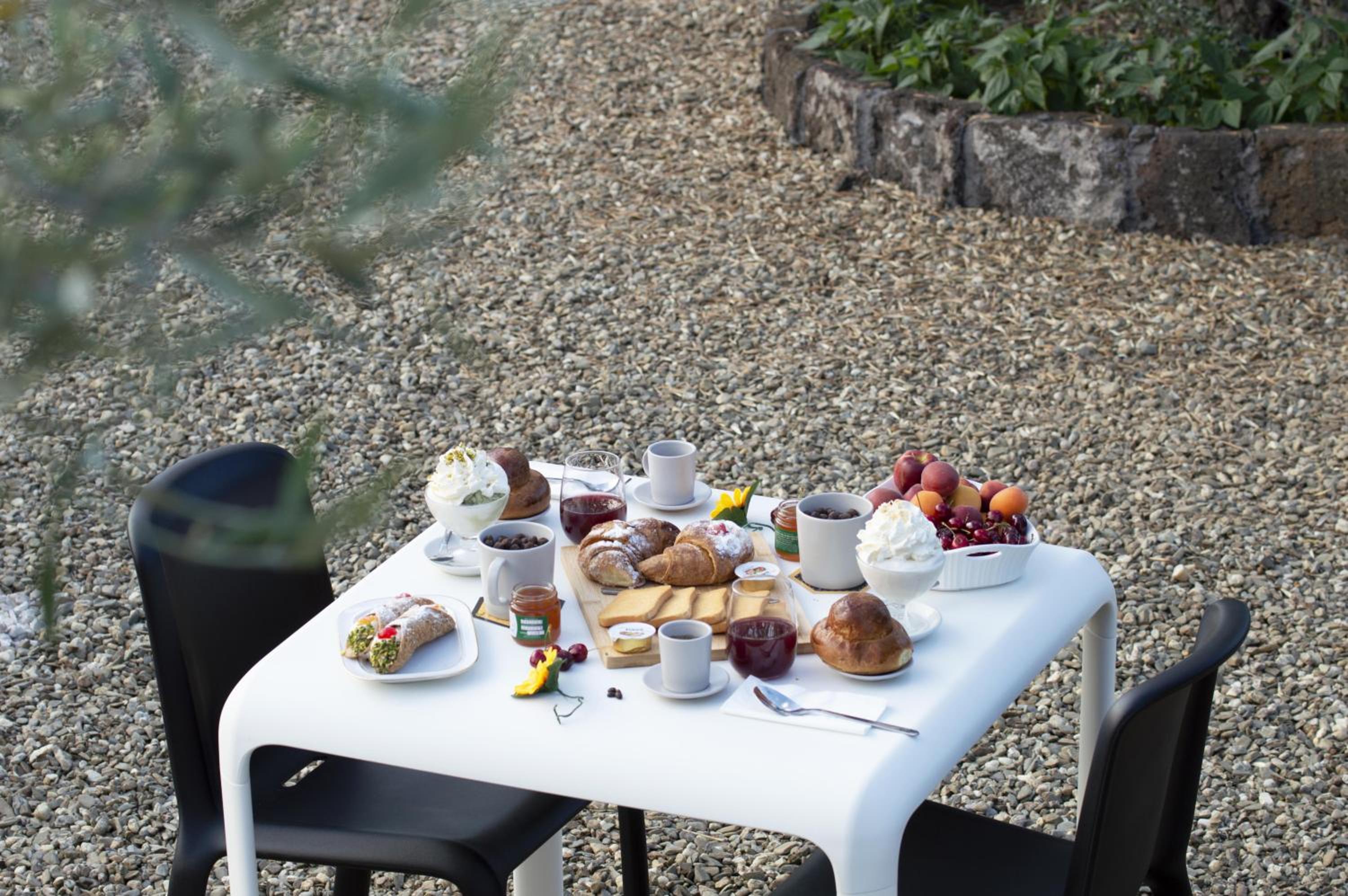 Bee Happy - Bed and Breakfast view 5