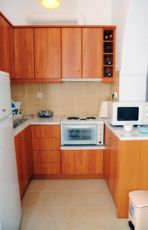 Karyatides Homes