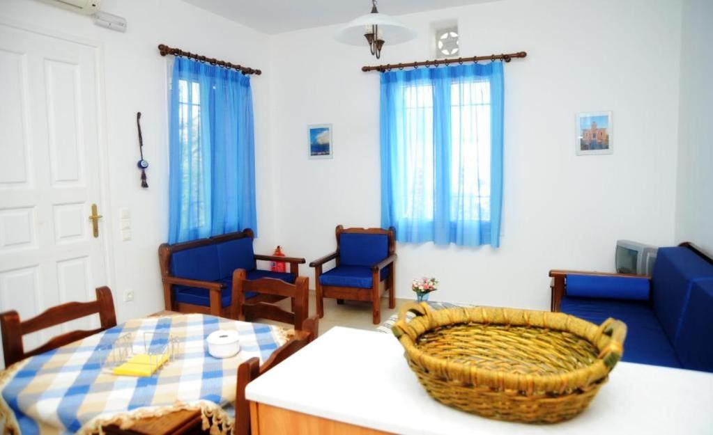 Karyatides Homes