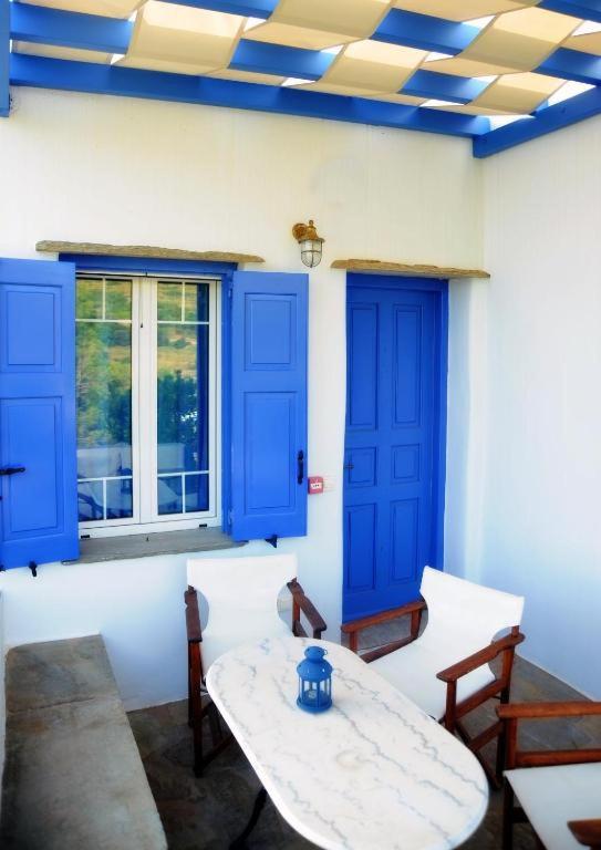Karyatides Homes