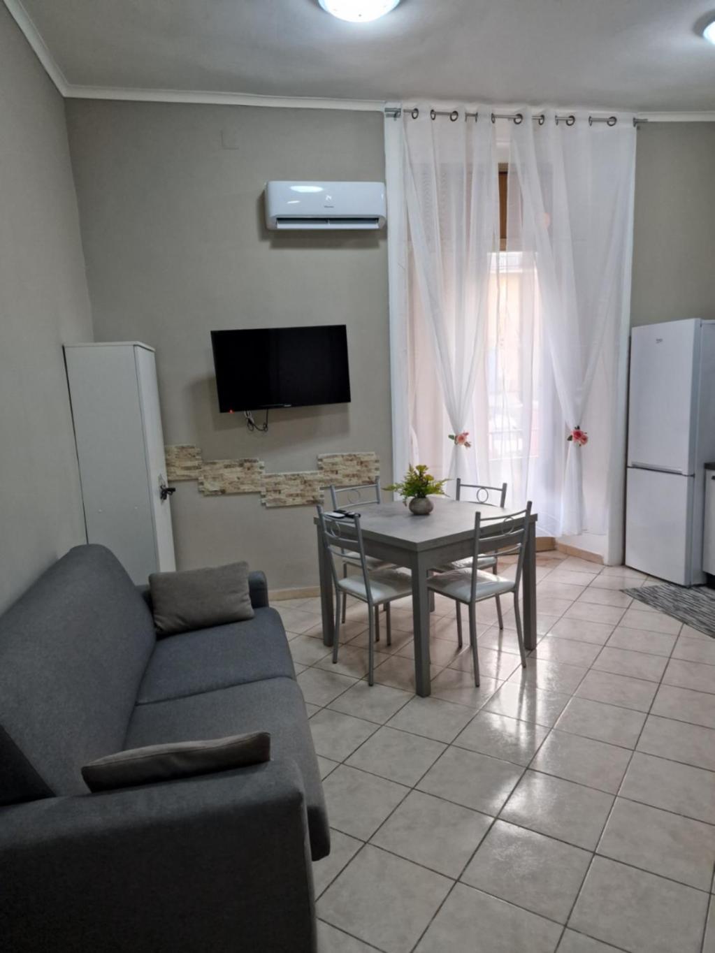 Dimora Partenopea-Holiday House