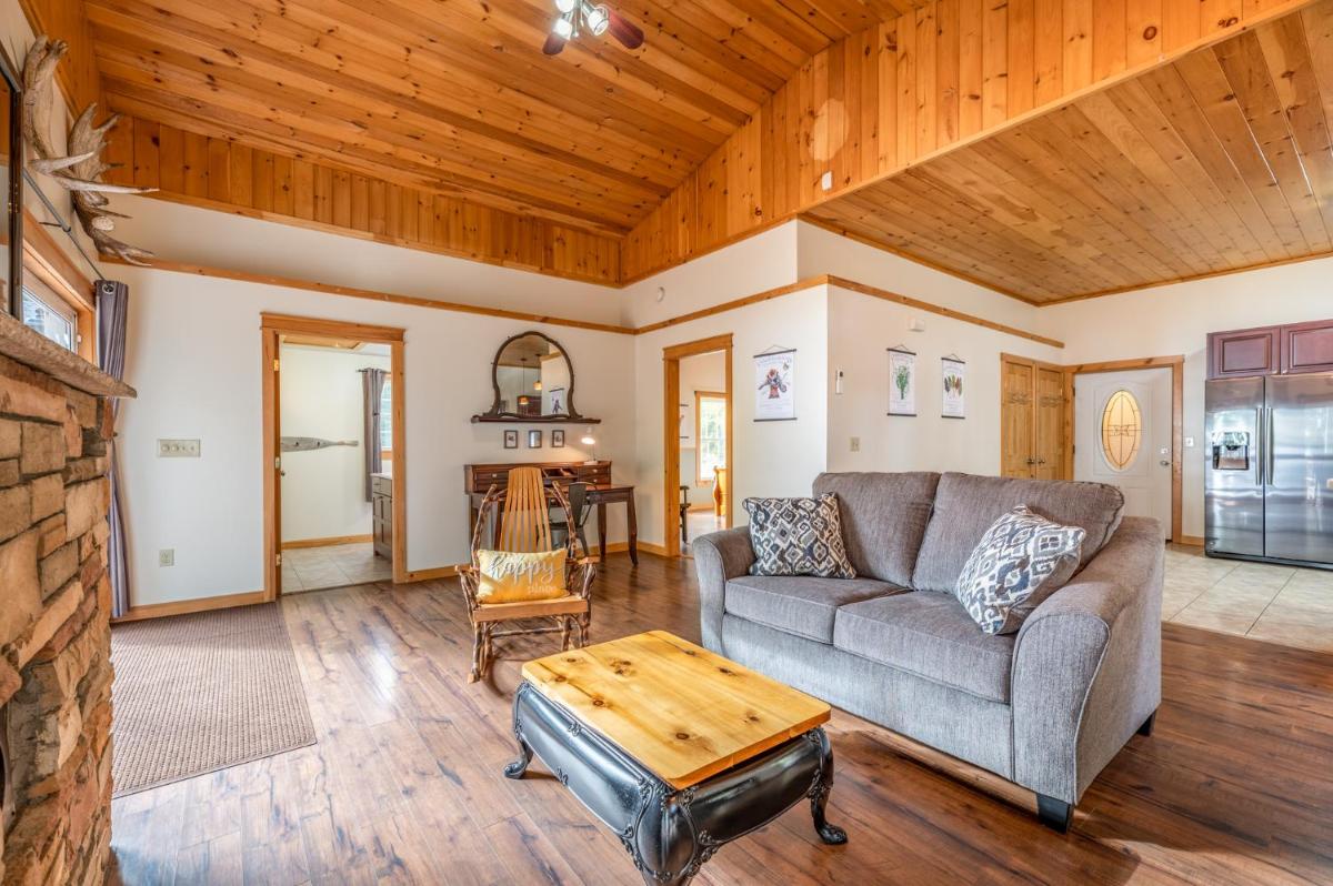 The Maine Lake House with an Amazing Sand Beach! view 5