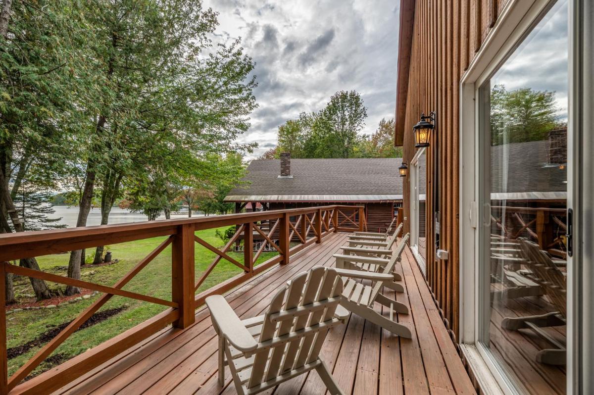 The Maine Lake House with an Amazing Sand Beach! view 4