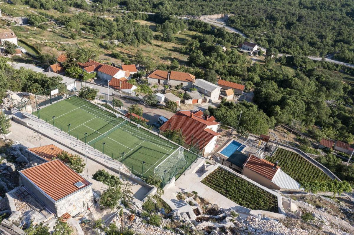Apartmani Minto i Slava view 5