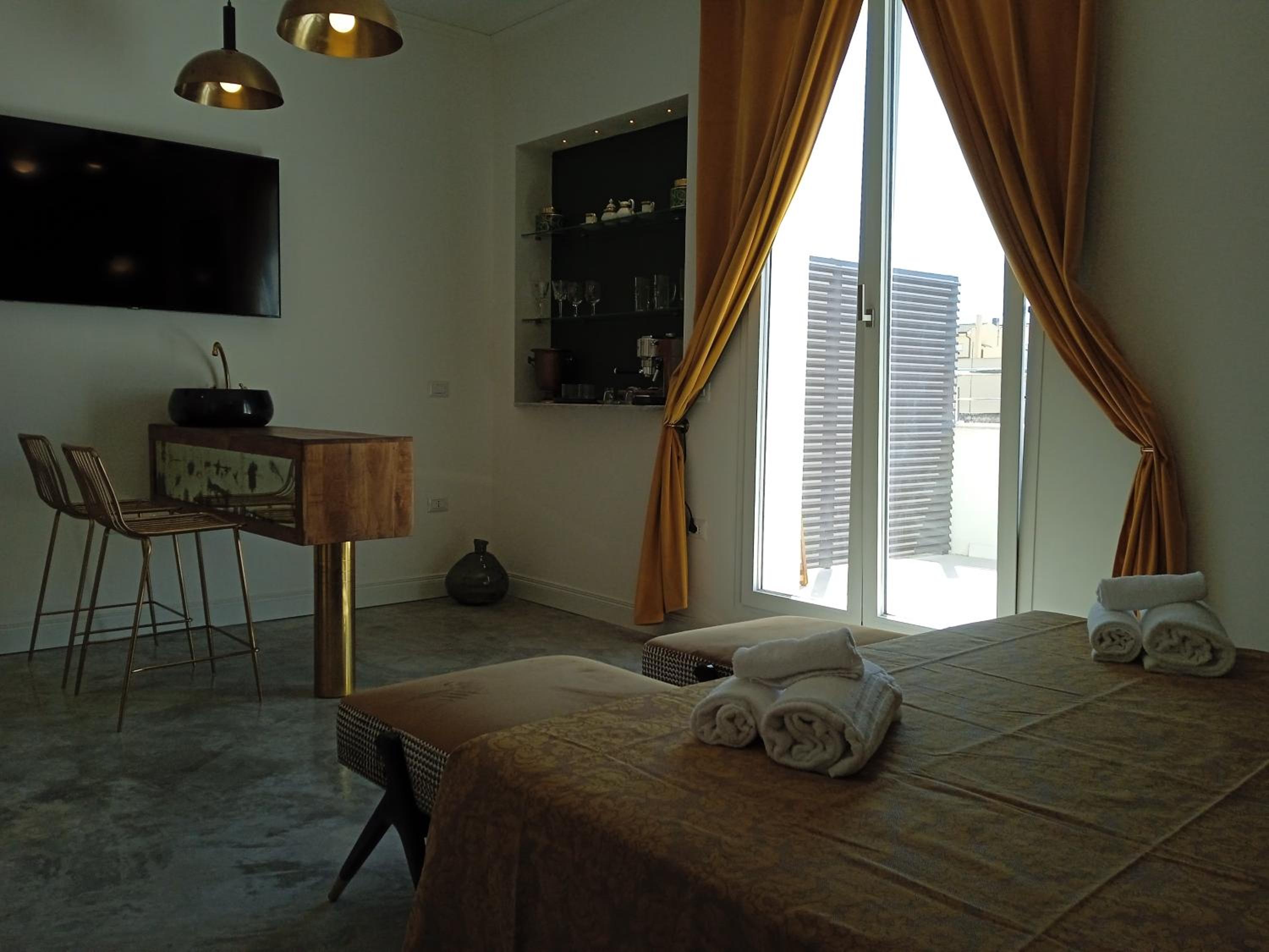 hotel room