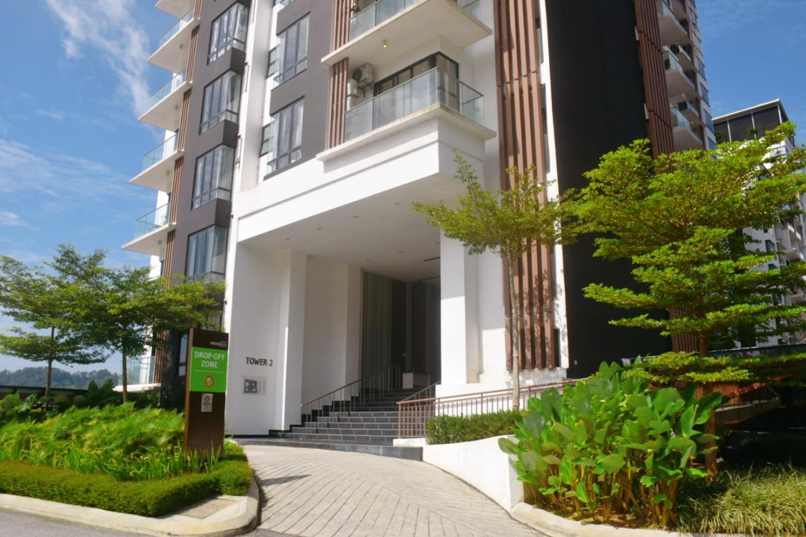 Sunshine Houz 3-bedroom (8-12 pax) @ Midhill Genting (Free WiFi) photo 2