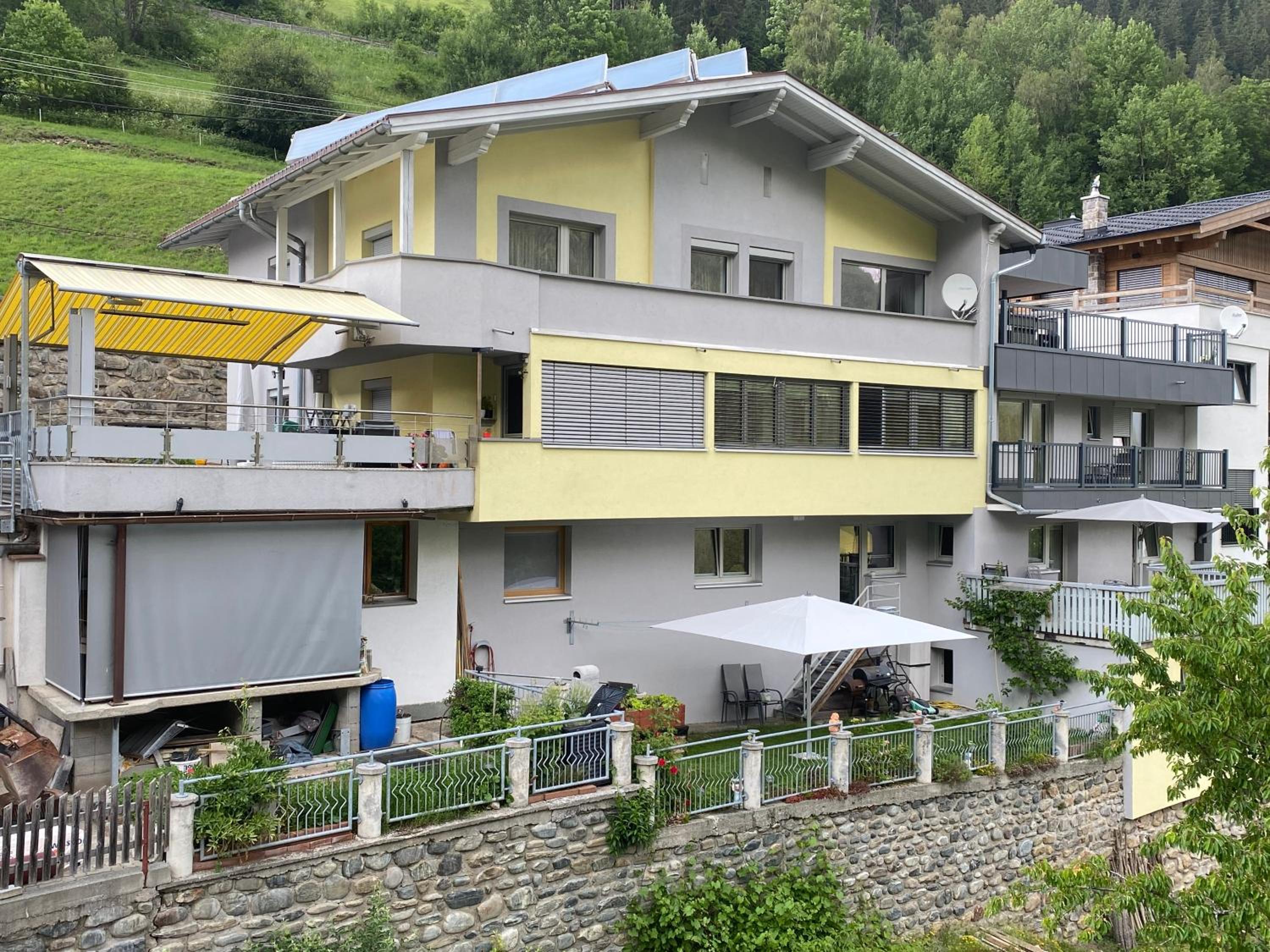 Apart Garni Dorfblick