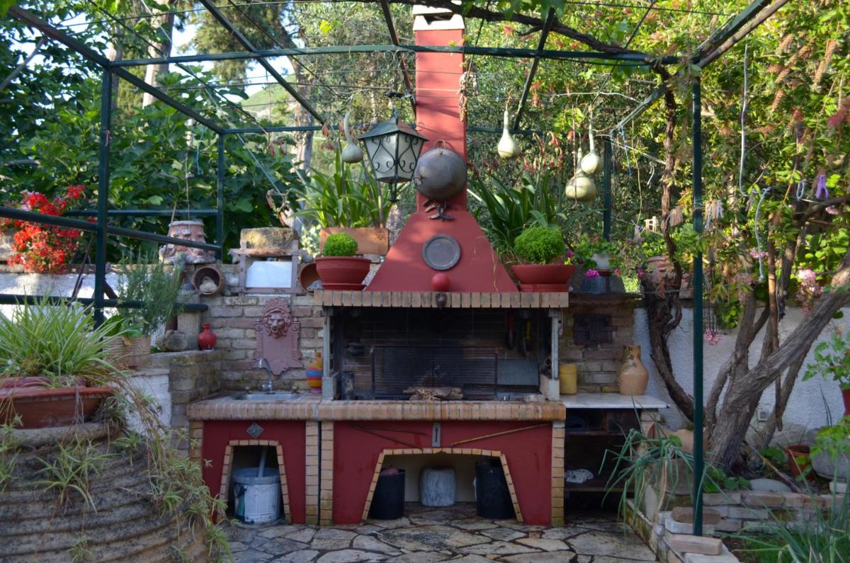 Nefeli's Country House view 4