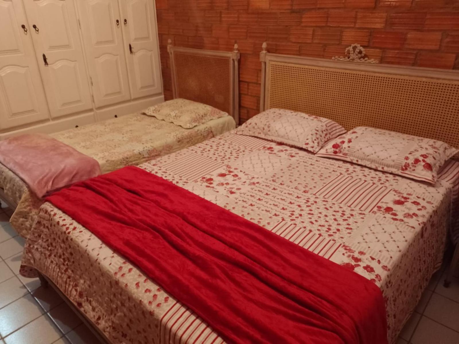 Casa Cantinho da Paz, seu lazer completo, churrasqueira, piscina e muita tranquilidade