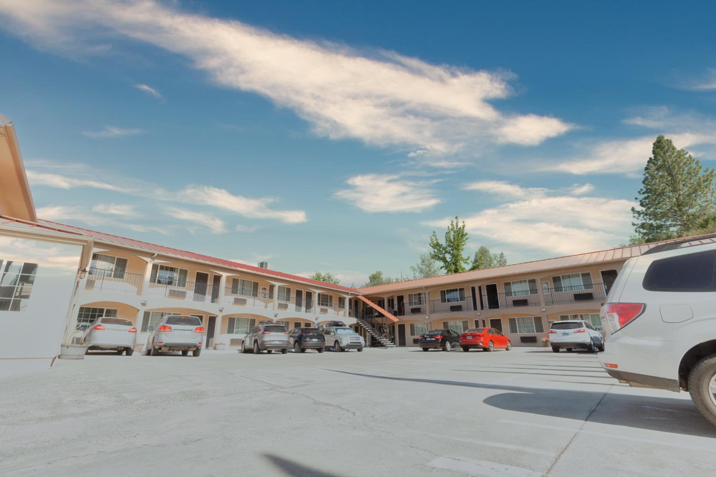 The Yosemite Inn