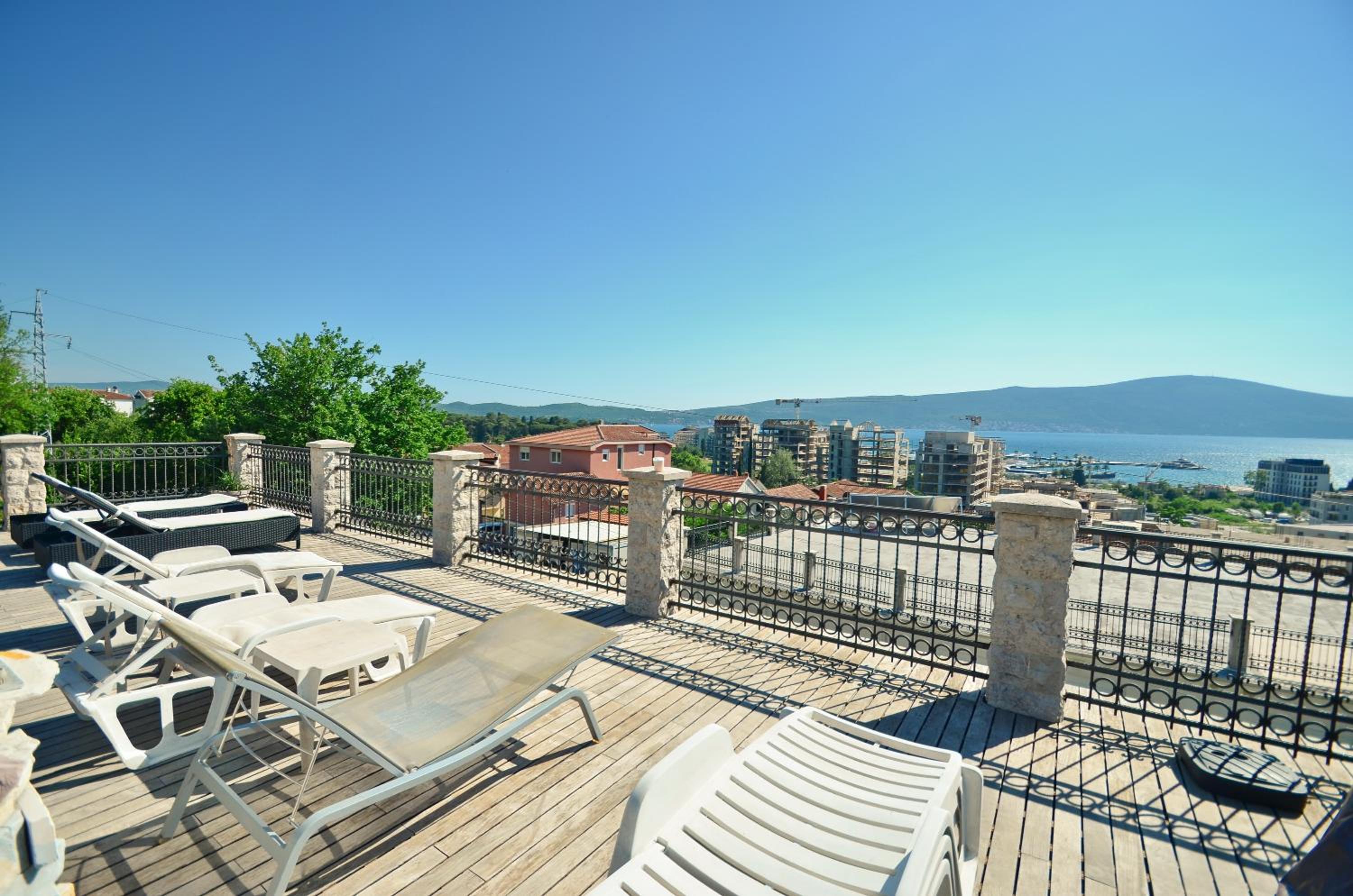 Apartments Rajsko Mjesto view 2