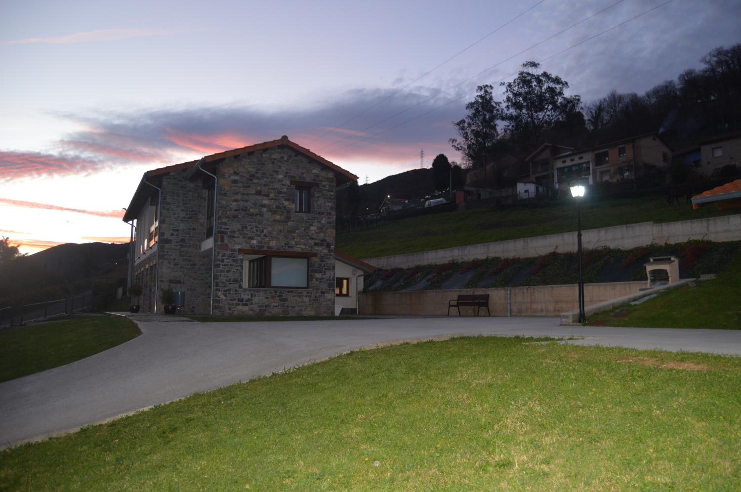 Photo 42