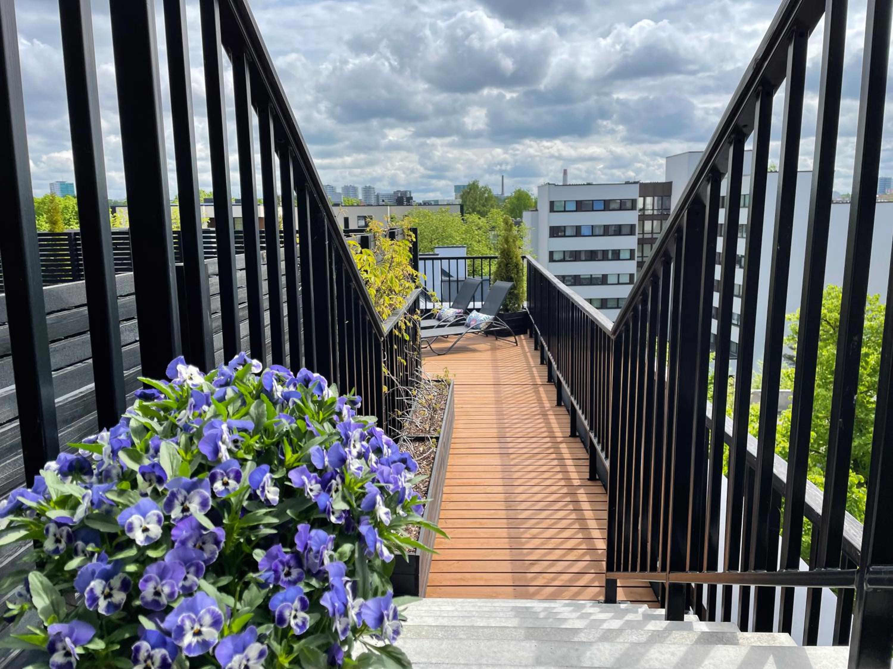 City Terrace Apartment Avangard - Large private roof terrace