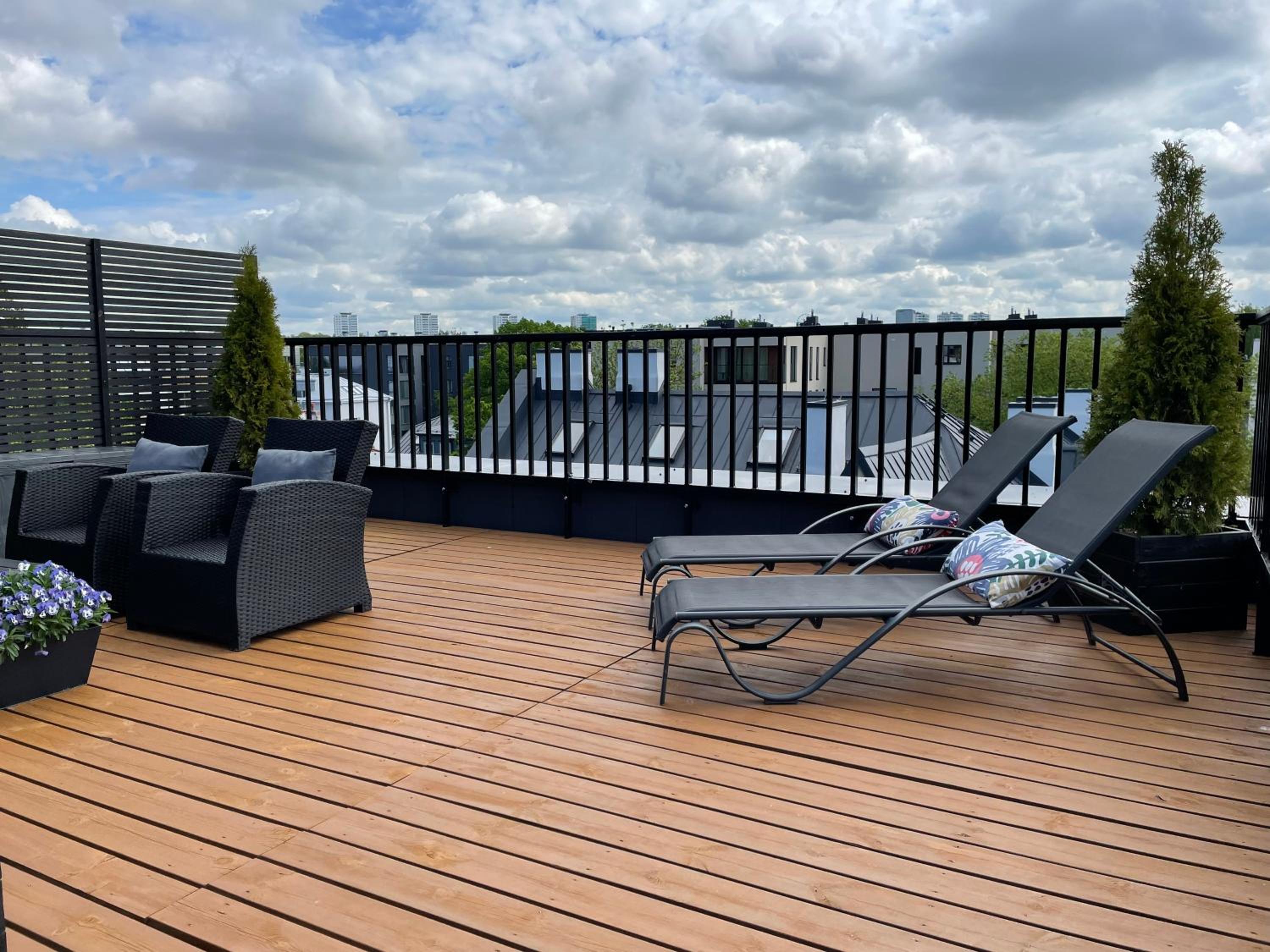 City Terrace Apartment Avangard - Large private roof terrace
