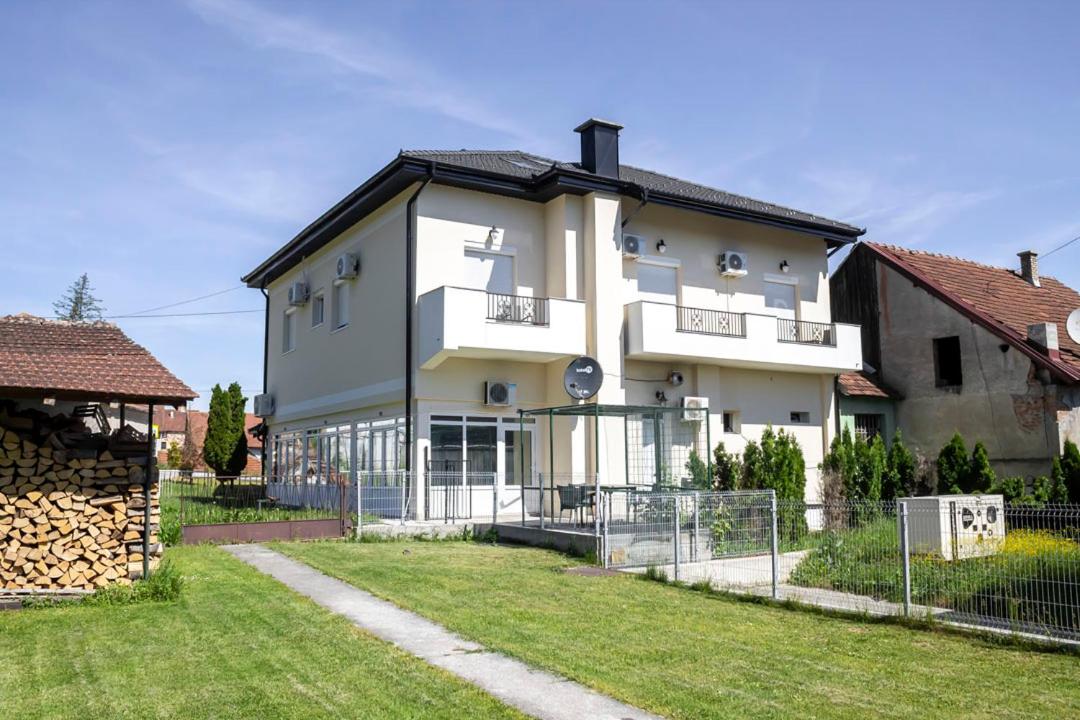 Photo 37