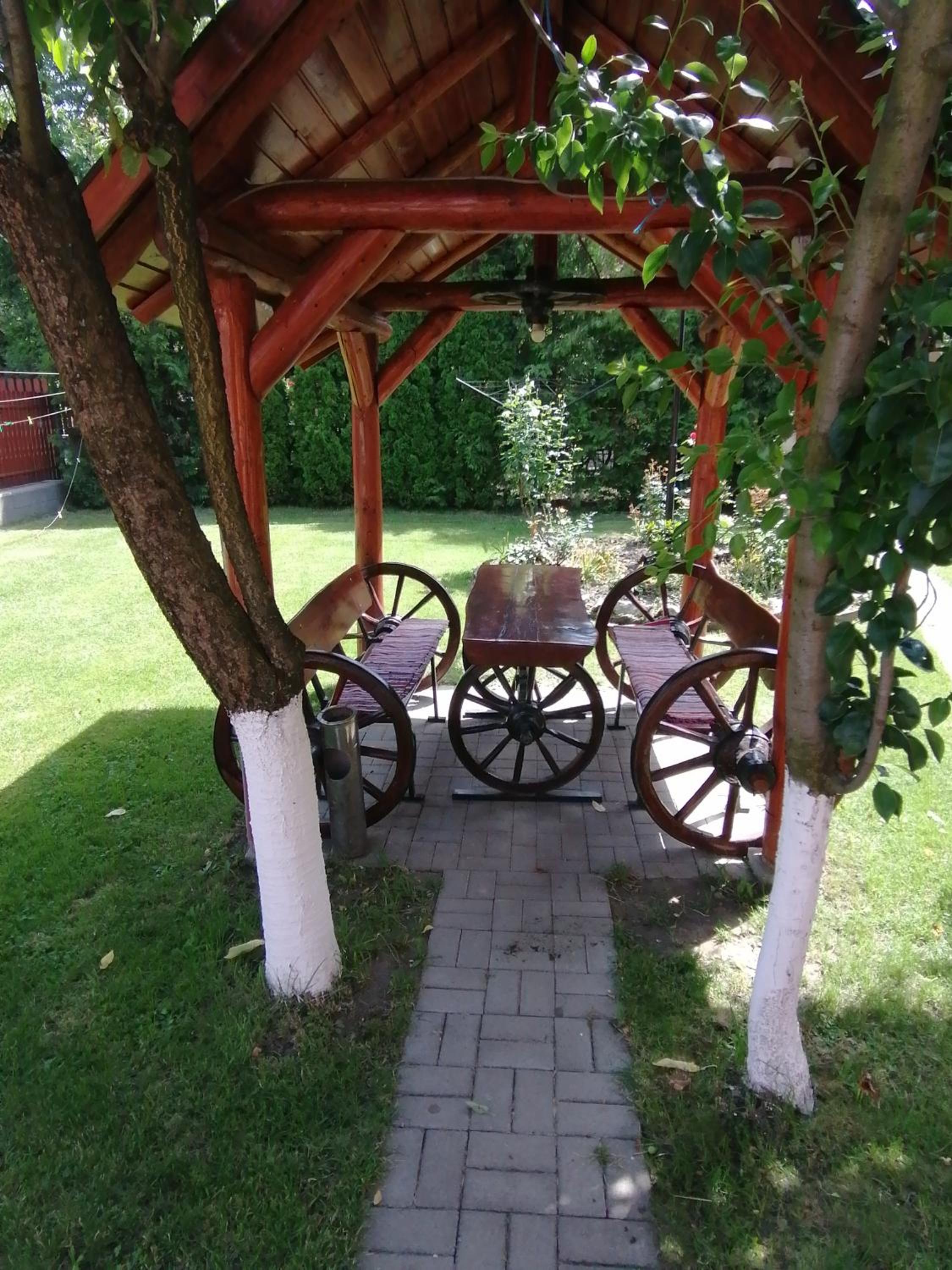 Photo 44