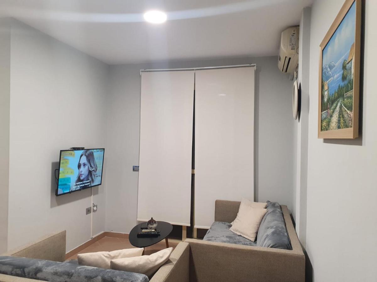 Apartament Mali i Robit