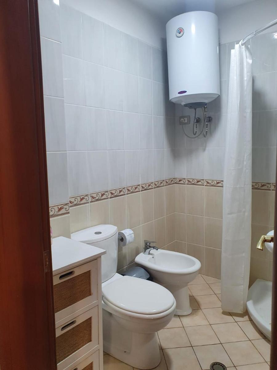 Apartament Mali i Robit