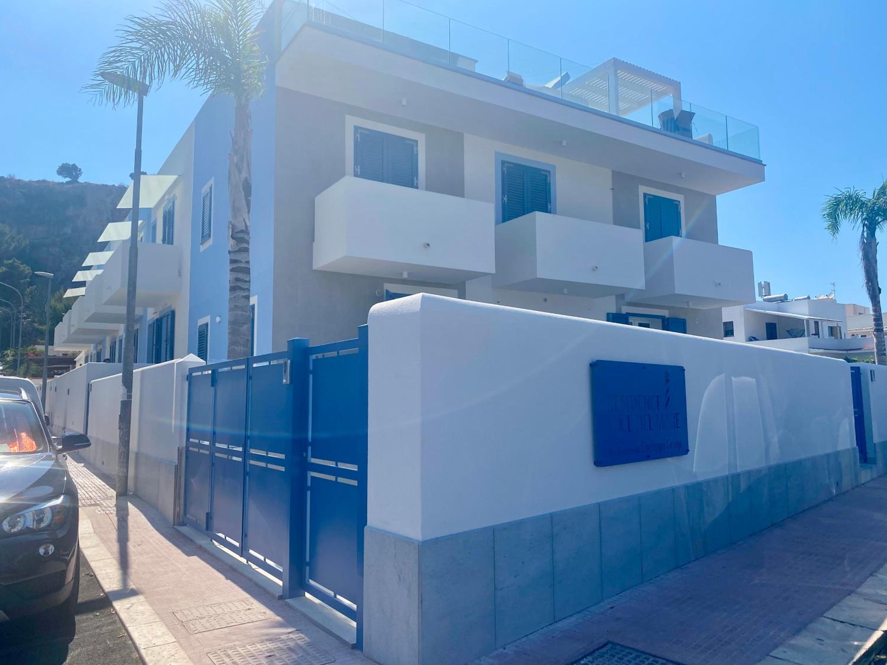 Zefiro&Levante2 Residence Luce del Mare photo 5