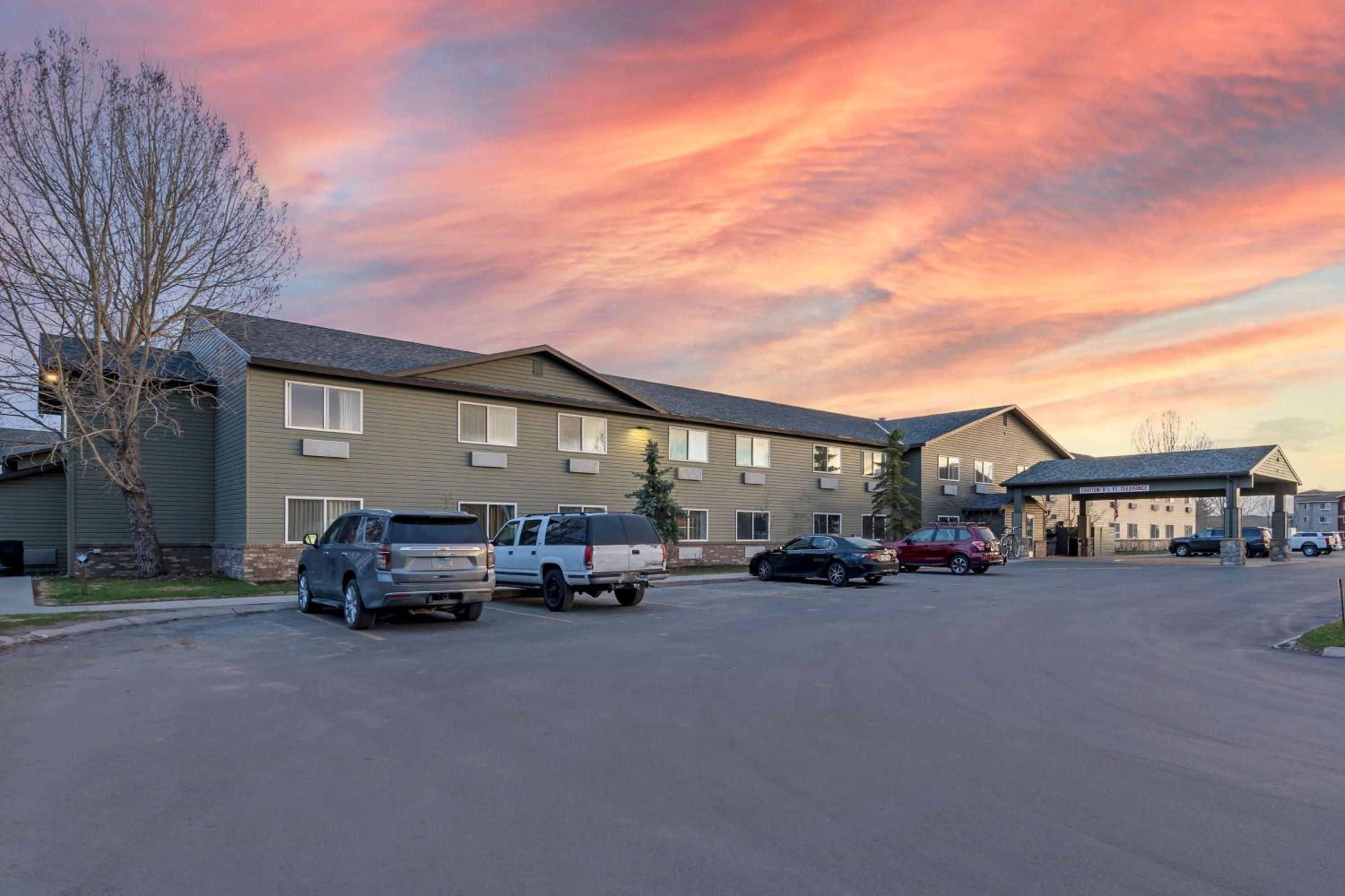 Hotel Best Western Pinedale Inn - Image 1