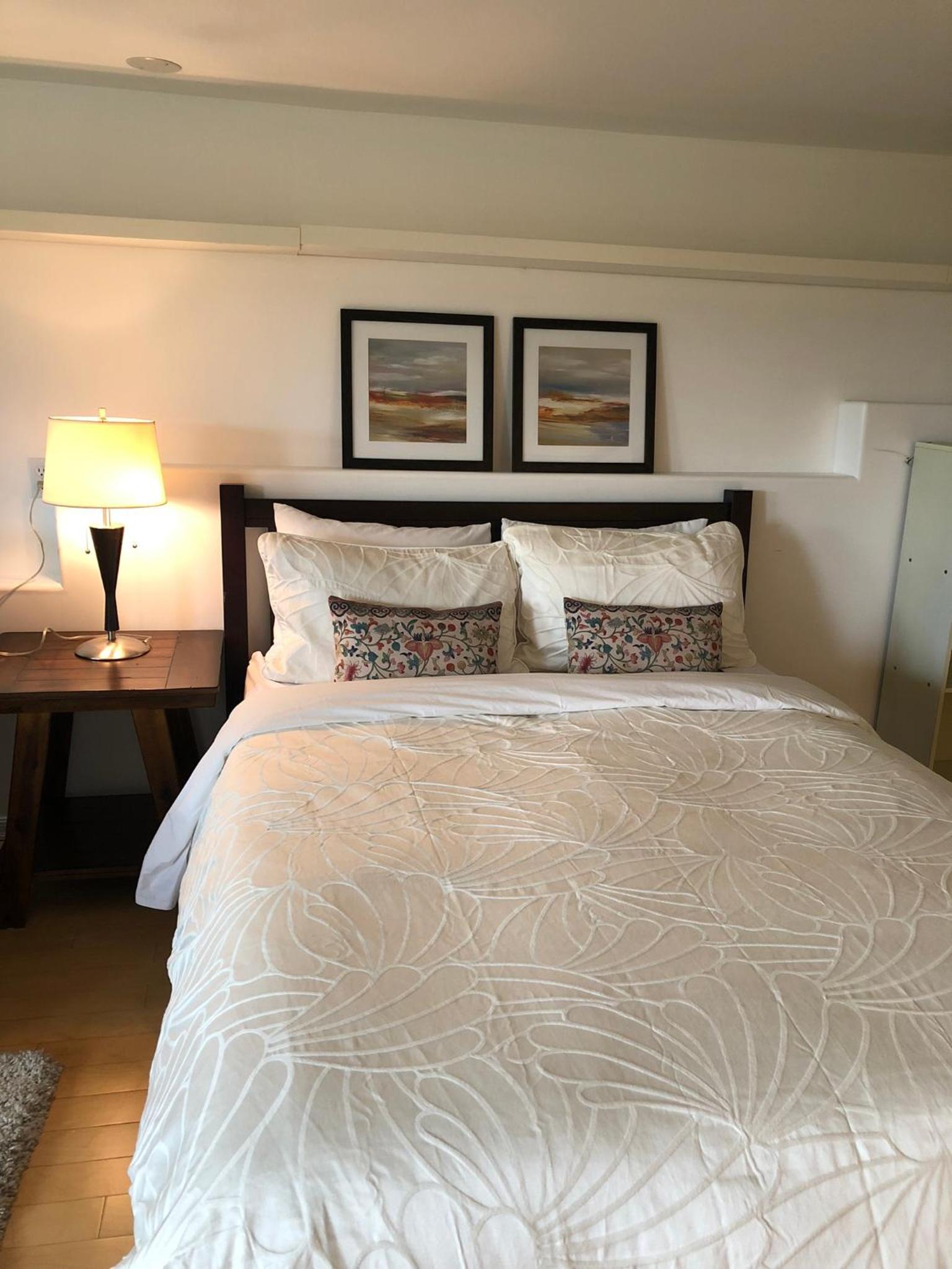 one bedroom suite near Hillside mall