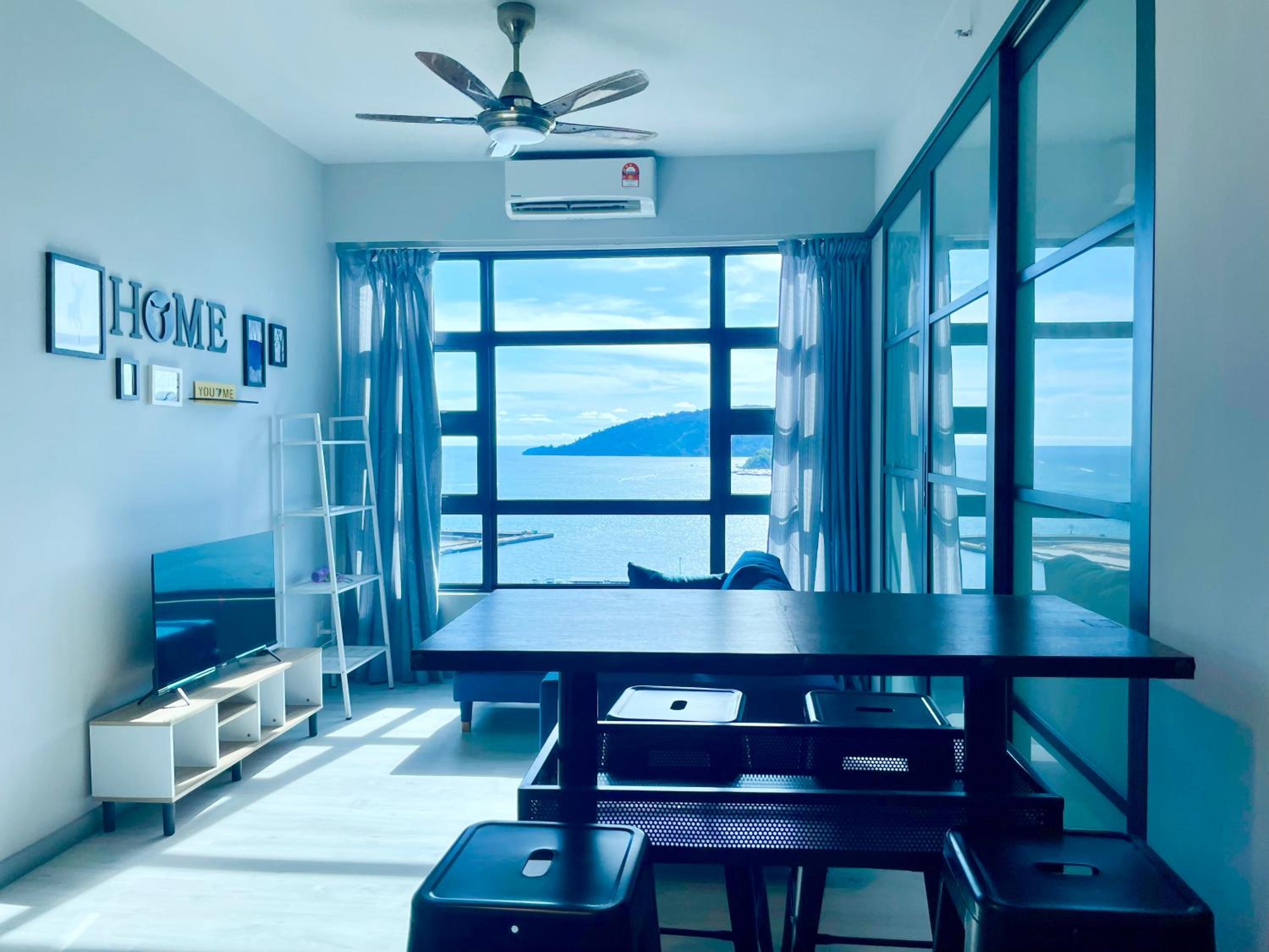 Sunset Seaview Vacation Condos @ Jesselton Quay photo 7