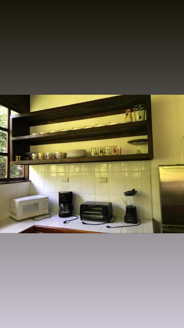 FLOR DE PARAISO BUNGALOWS