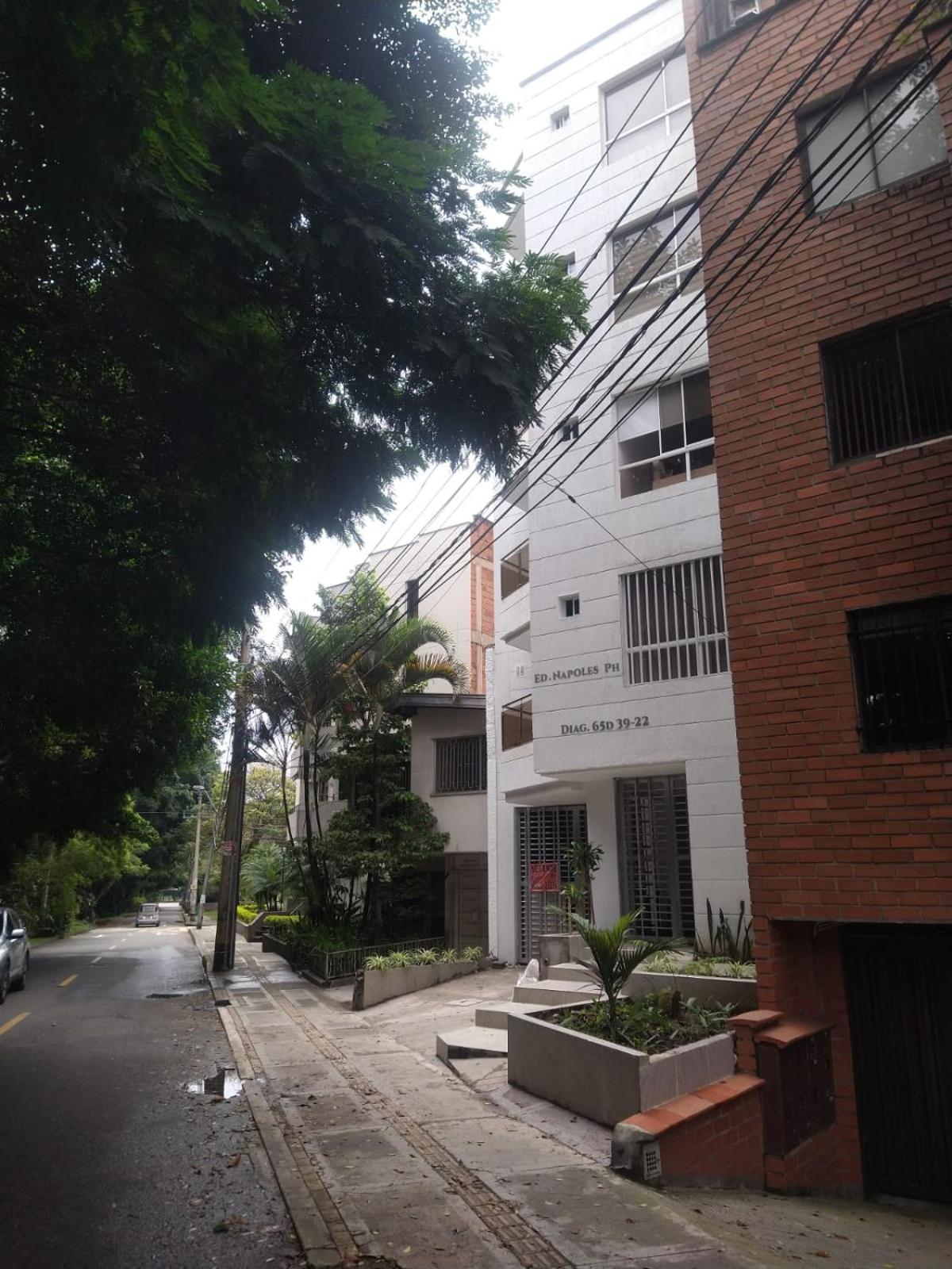 Conquistadores Romantic, Medellín