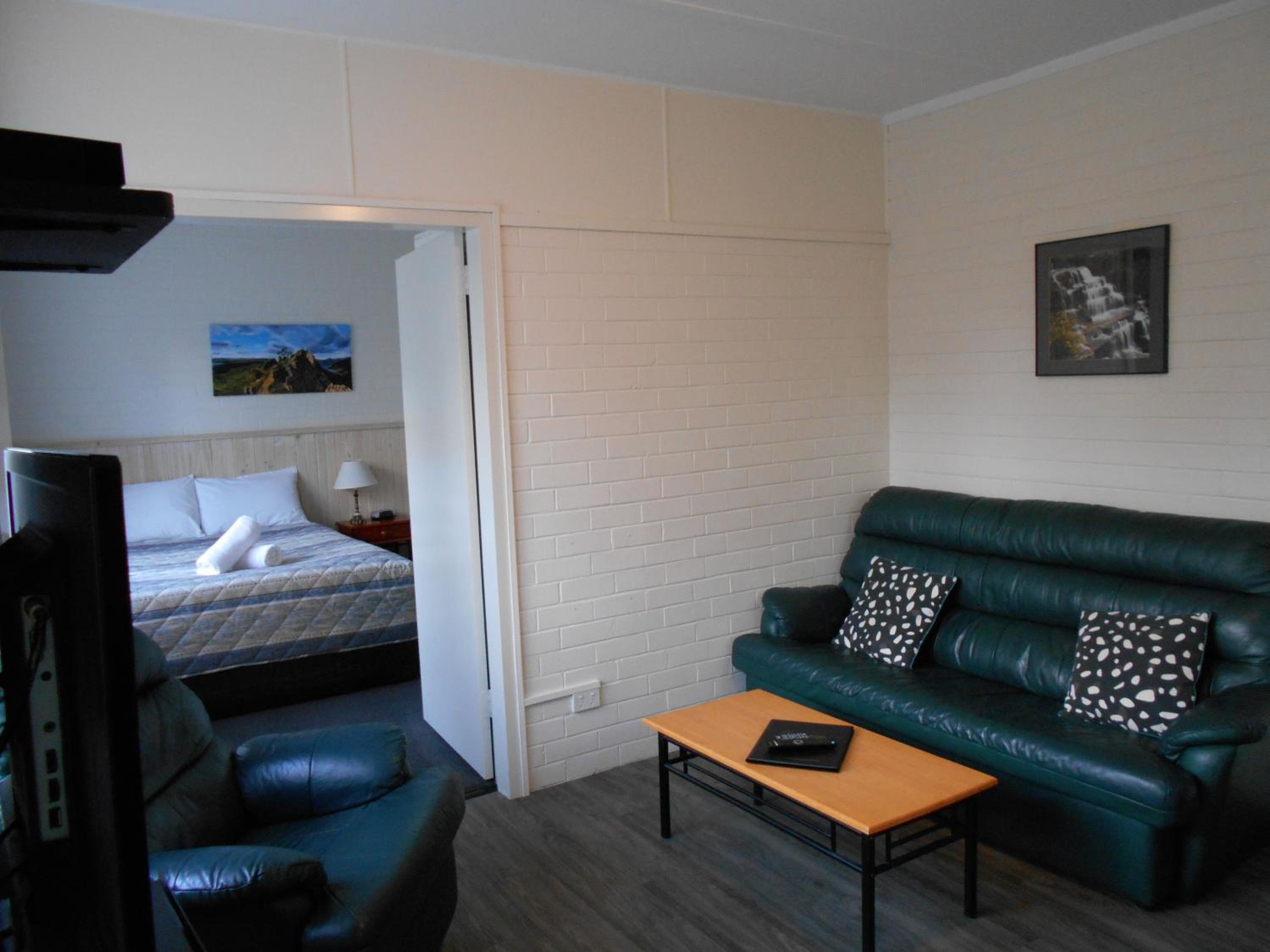 Grampians View Cottages and Units